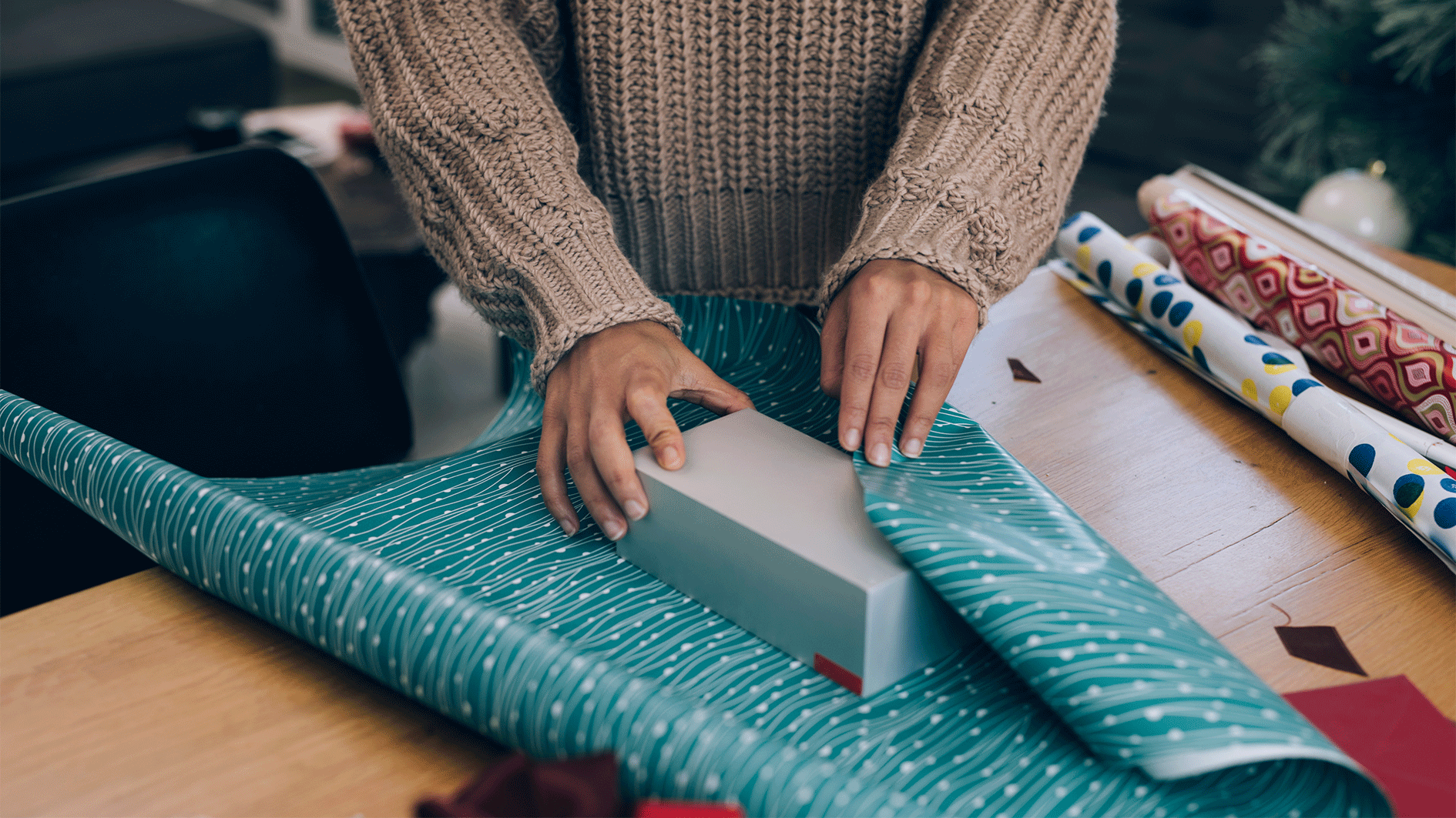 Heute.at - Gewusst? Dein Geschenkpapier gehört nicht ins Altpapier