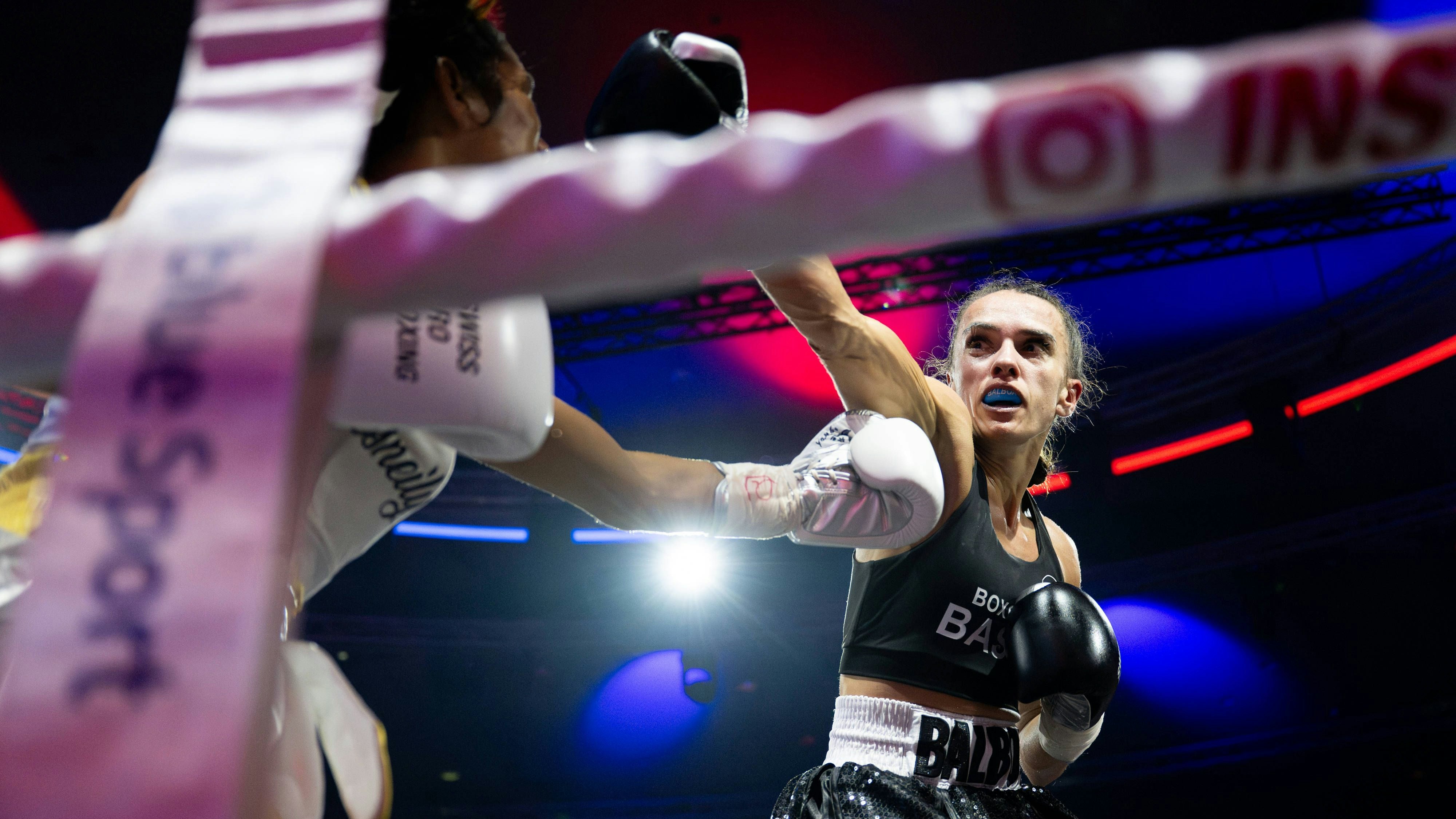 Heute.at - Für WM-Titel kämpft Boxerin zu Weihnachten gegen Kilos