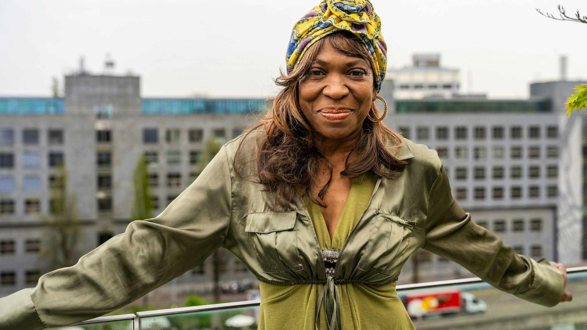 Lori Glori sang die Melodien von "Pray", "There’s a Party" oder "Respect Yourself".