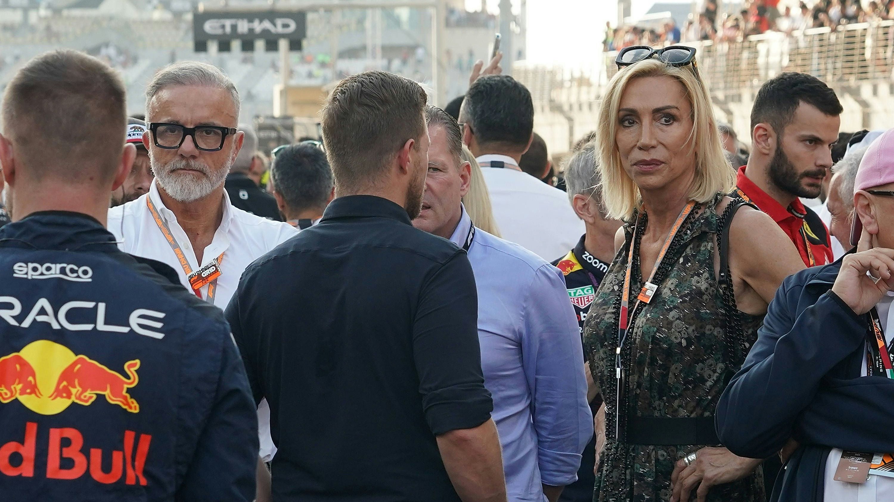 Heute.at - Paukenschlag bei Red Bull – Mateschitz-Mama tritt ab