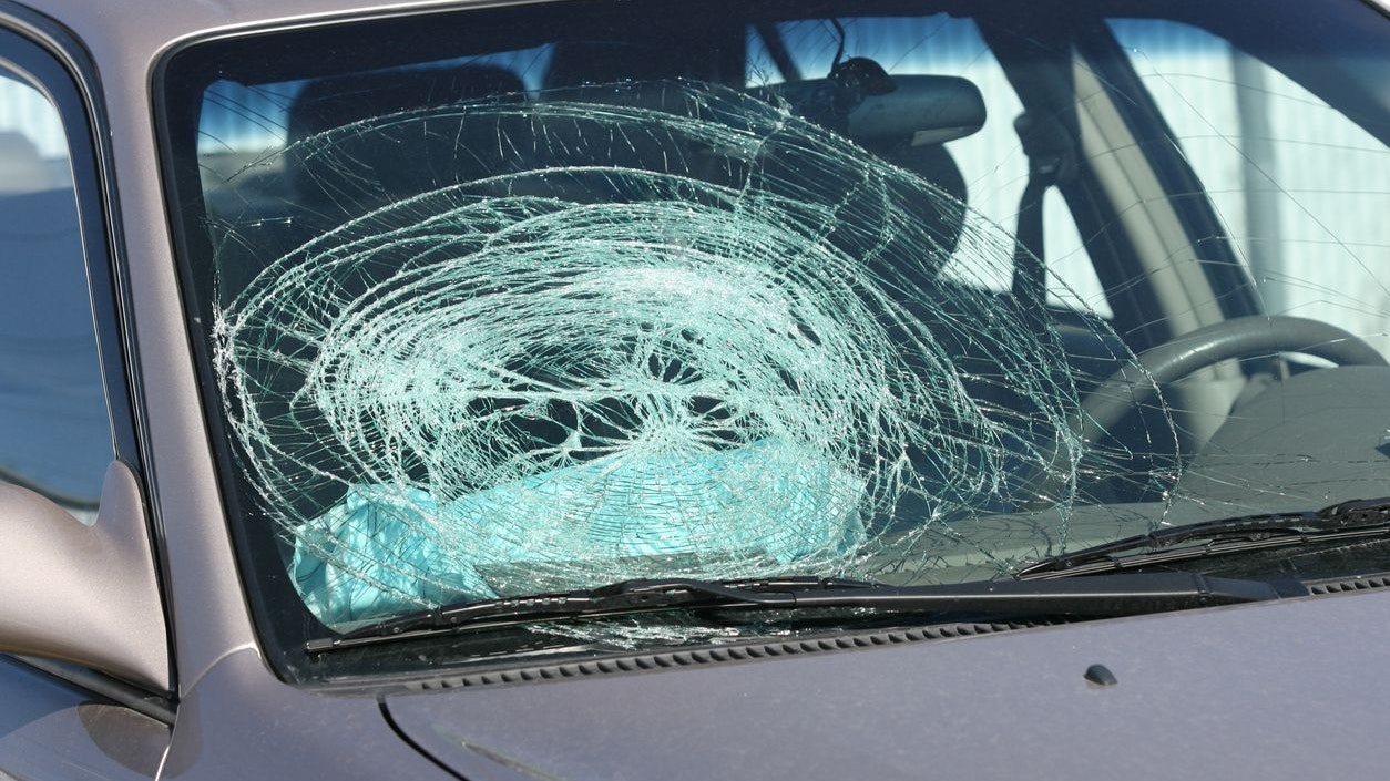 Heute.at - Auto durch Böller beschädigt? Das rät der Experte