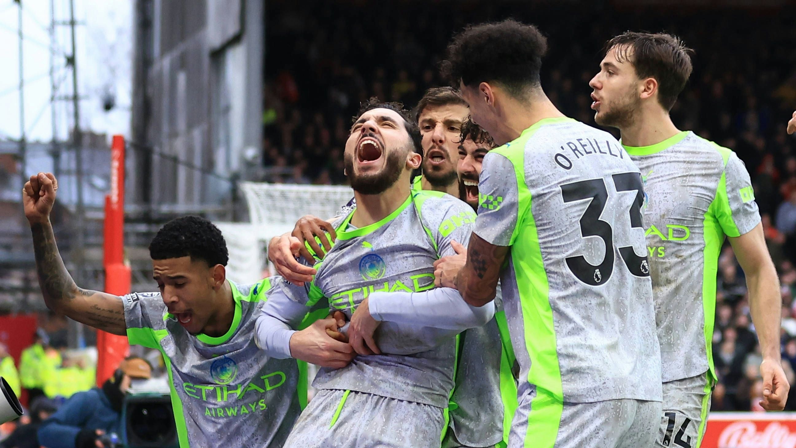 Heute.at - Weihnachts-Diät hat geholfen! City feiert späten Sieg