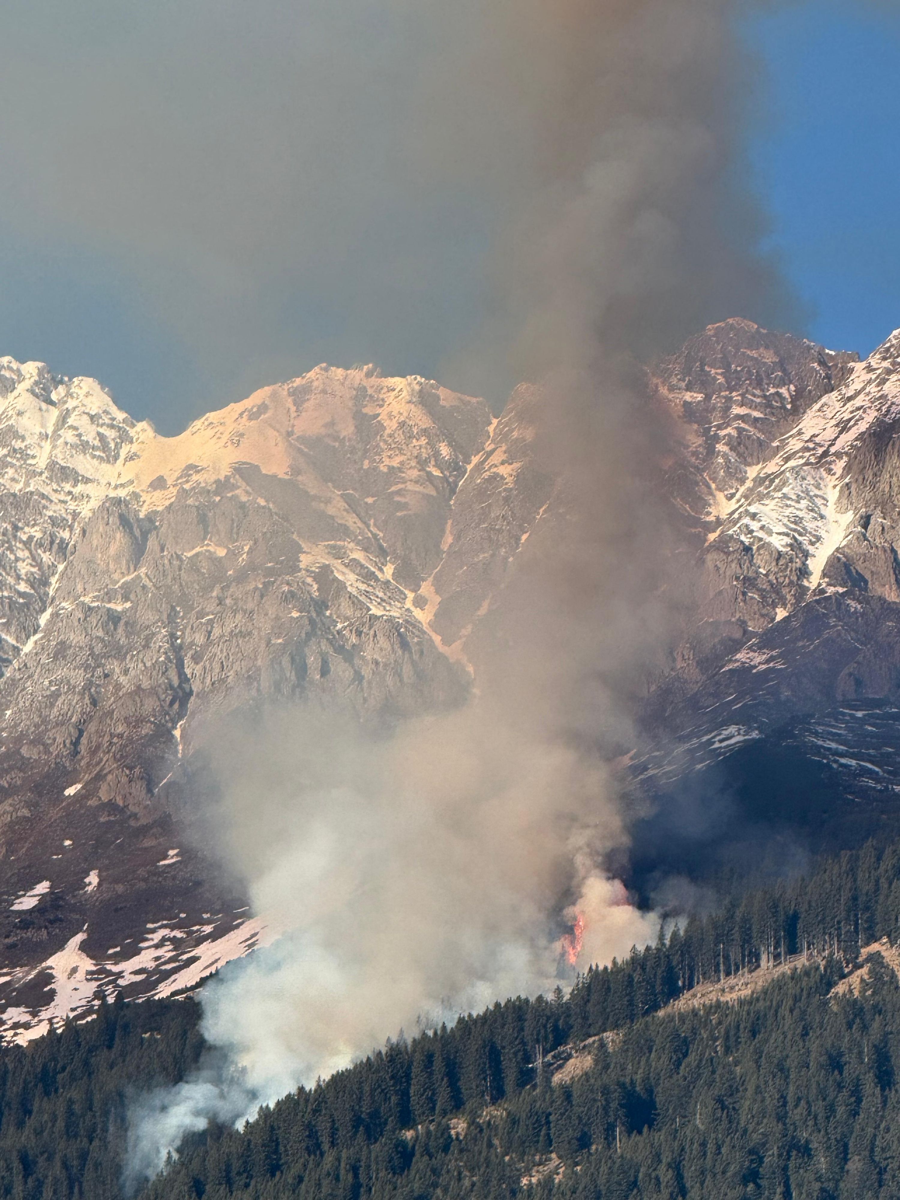 Heute.at - Großbrand in Innsbruck – Bub (12) legt Geständnis ab