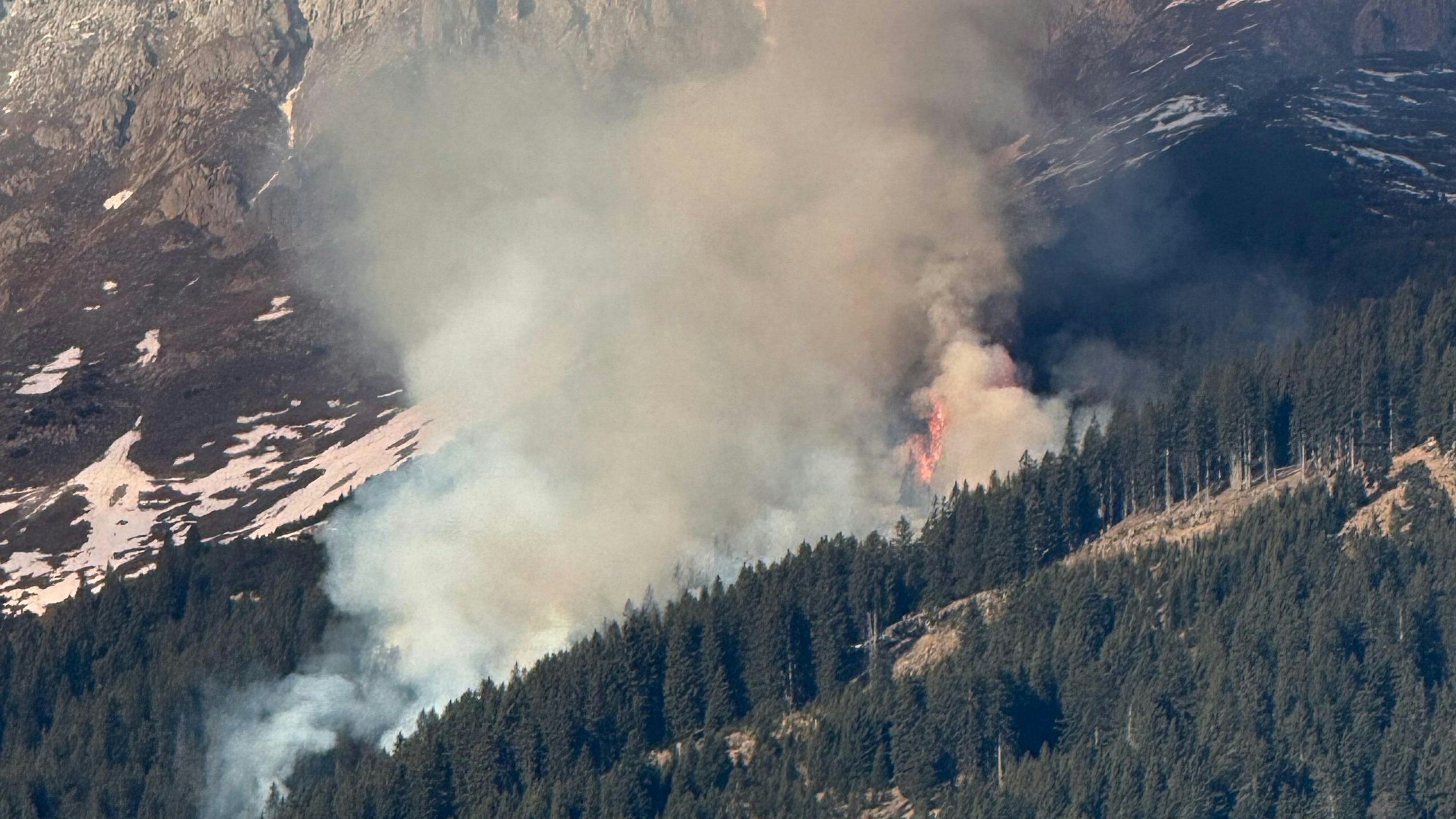 Heute.at - Großbrand in Innsbruck – Bub (12) legt Geständnis ab
