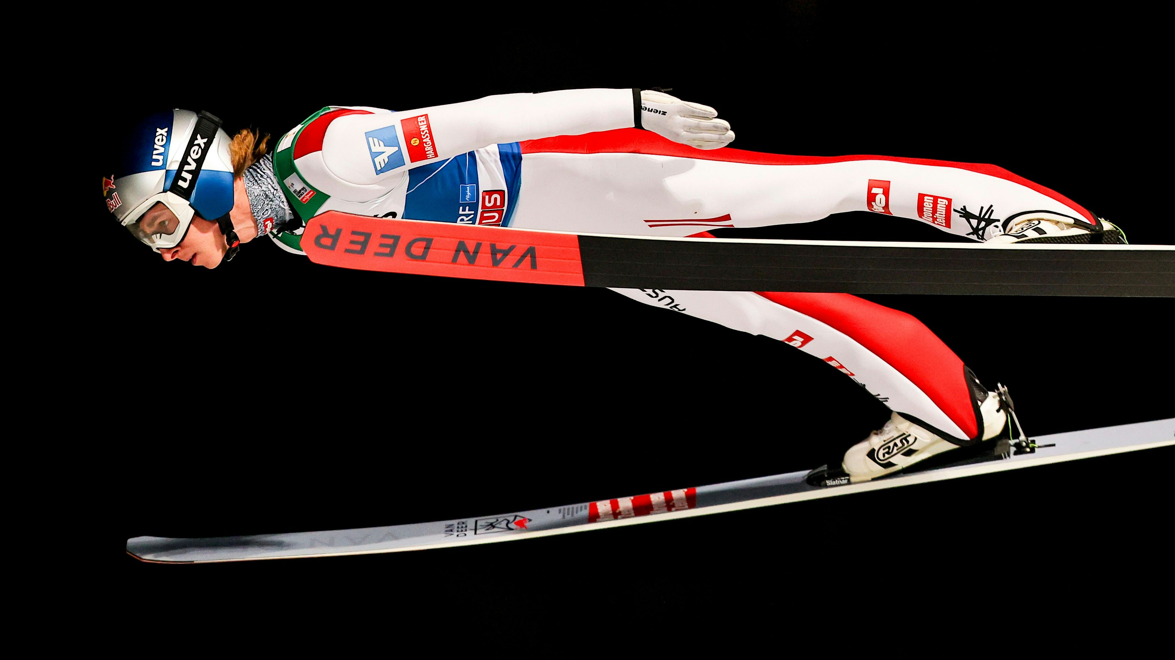 Heute.at - Zweiter! Nur Prevc schlägt Tschofenig zum Tournee-Start