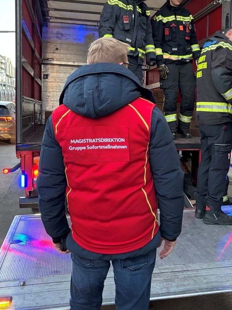 Heute.at - Ilegale Böller in Wiener Shop entdeckt und konfisziert