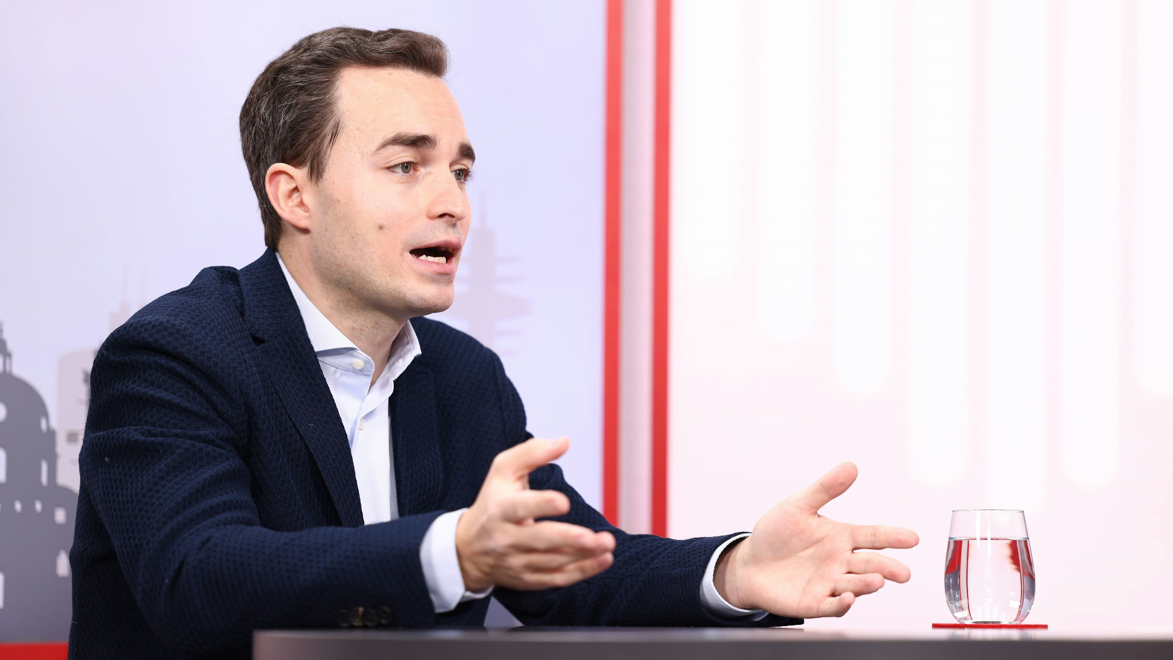 Heute.at - Größter Geburtstag Wiens für Asyl-Familien am 1.1.