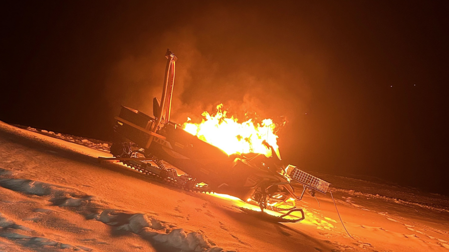 Heute.at - Brennendes Schneemobil löst Waldbrand aus