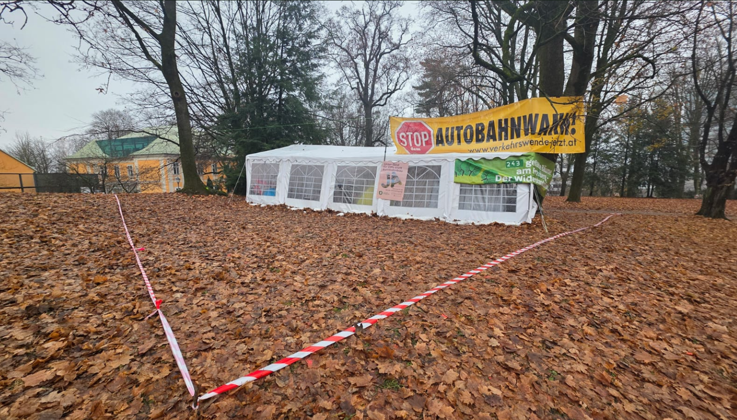 Heute.at - Räumen Platz nicht – Westring-Blockierer bleiben stur