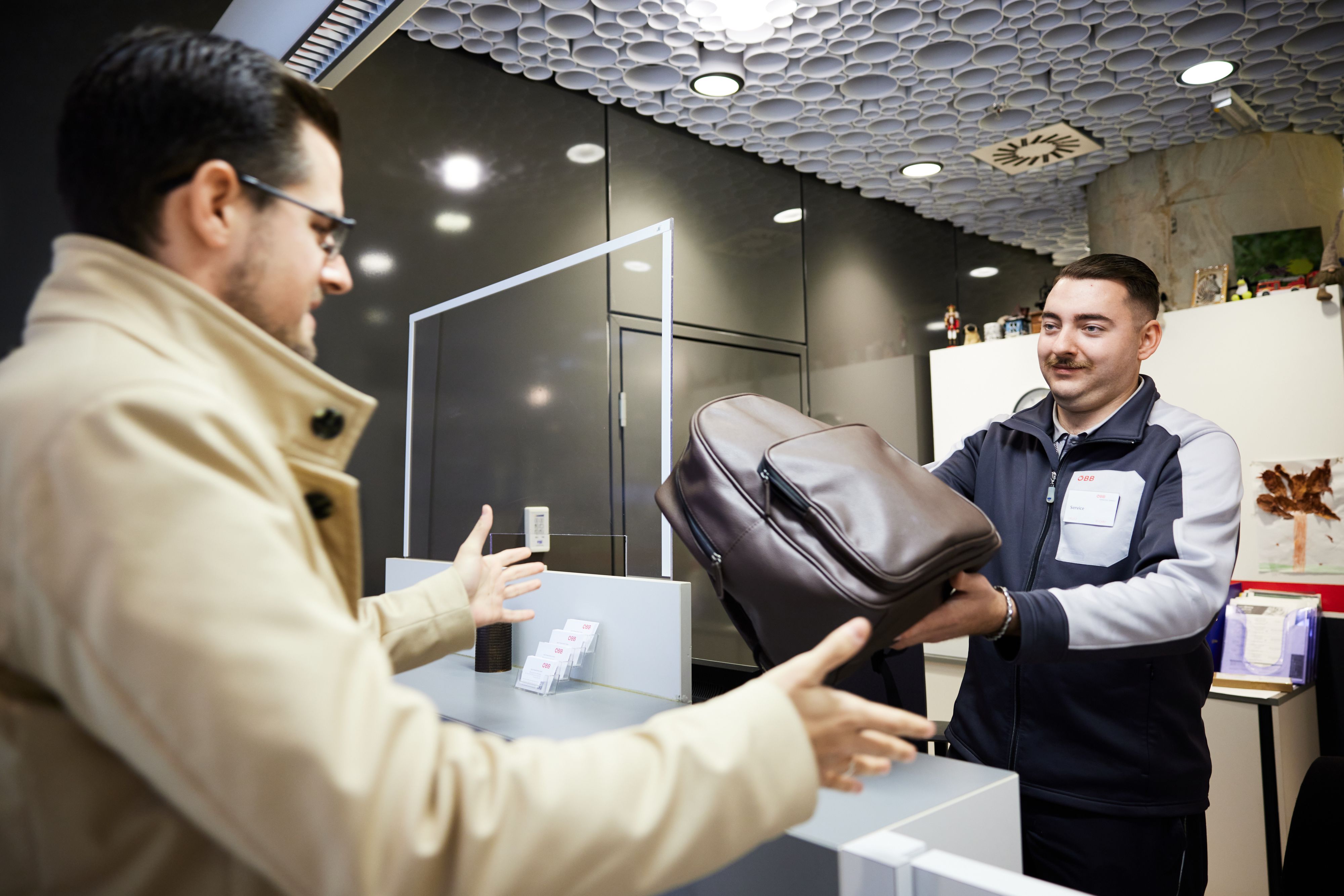 Insgesamt 31.037 Gegenstände wurden 2025 in ÖBB-Zügen gefunden.