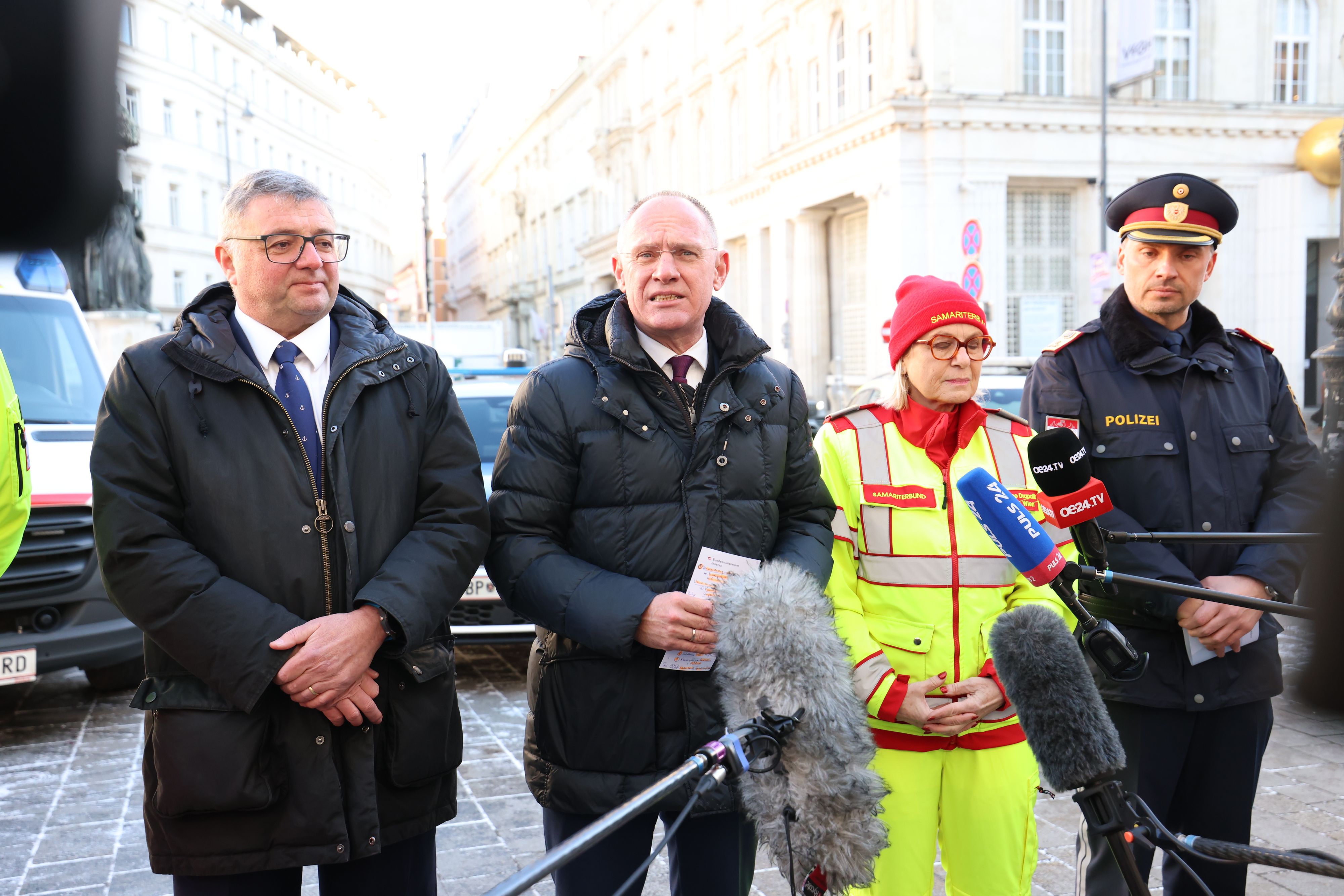Heute.at - Drohnen, Großeinsatz – Polizei für Silvester gerüstet