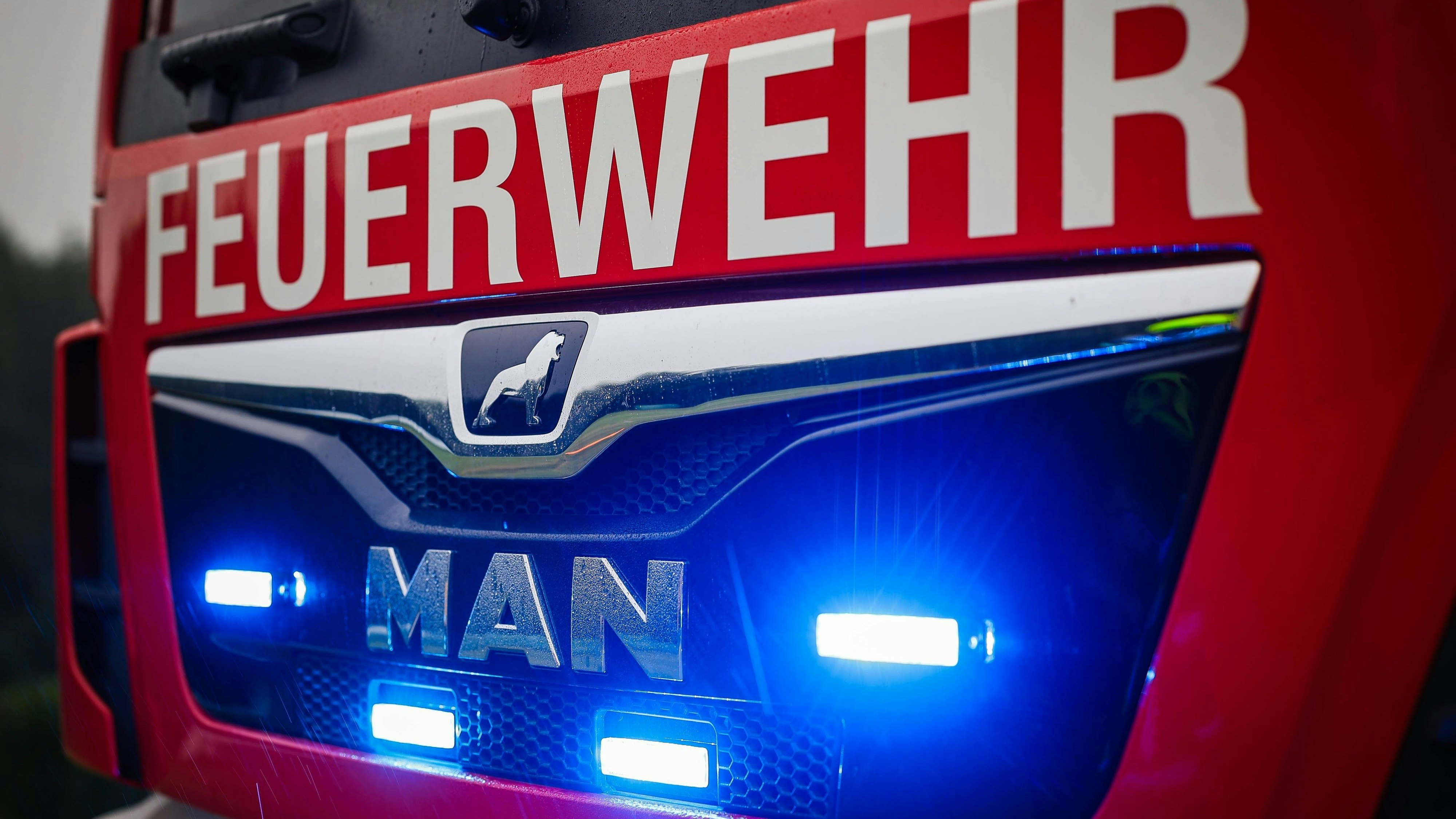 Heute.at - Arbeiter (21) schießen 100 Liter Salzsäure ins Gesicht