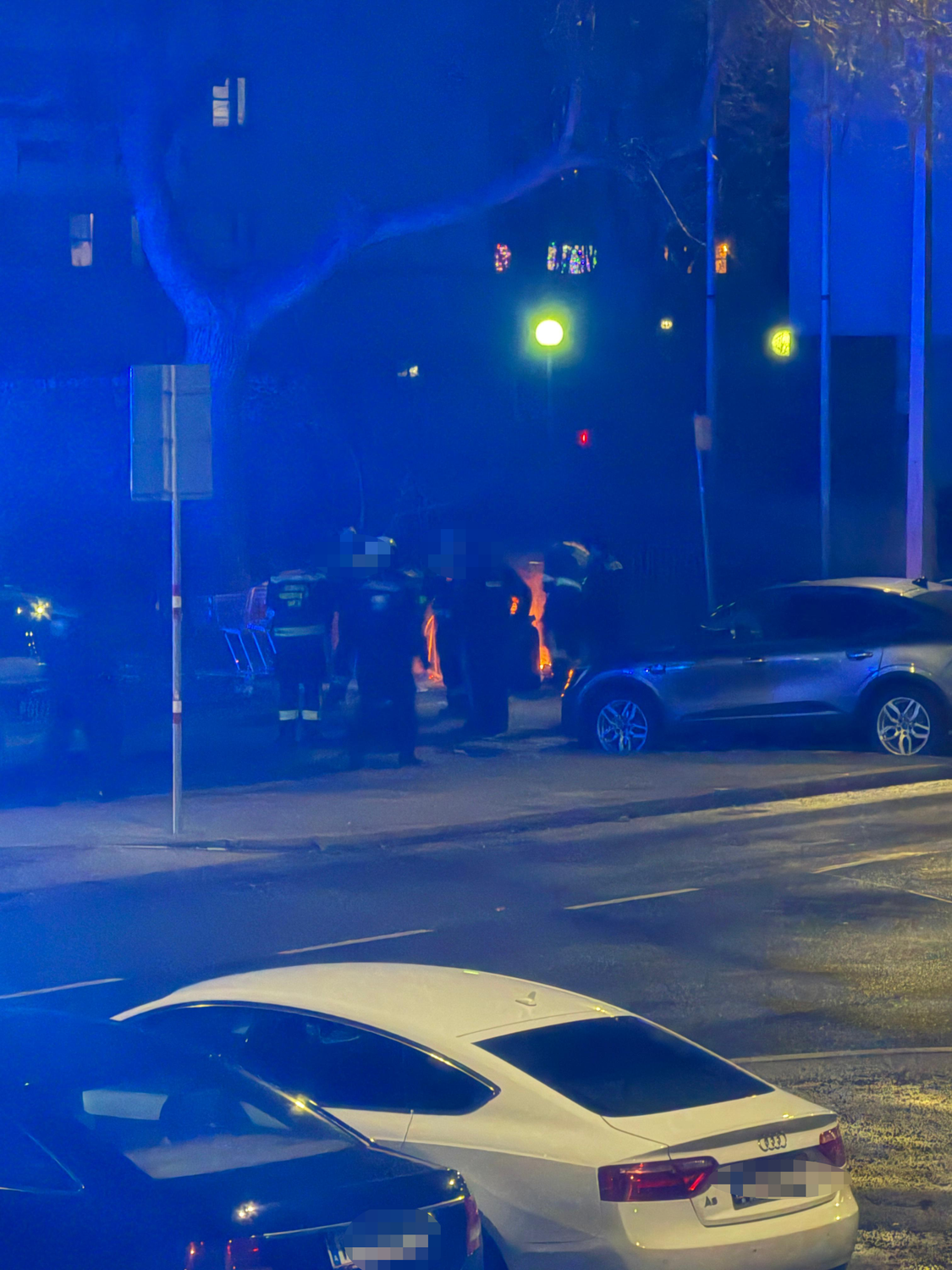 Heute.at - Silvester in Wien – Feuerwehrmann bei Einsatz verletzt