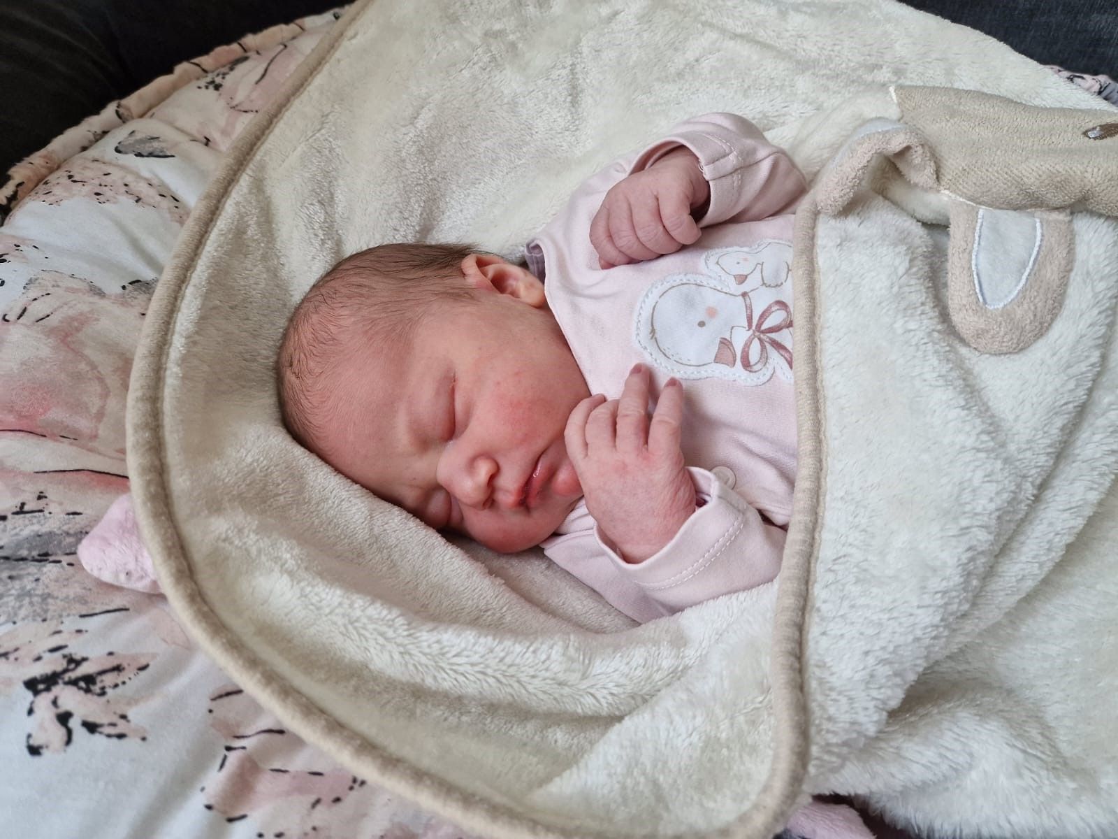 Heute.at - Neujahrsbaby in NÖ – Herzlich willkommen, Luna