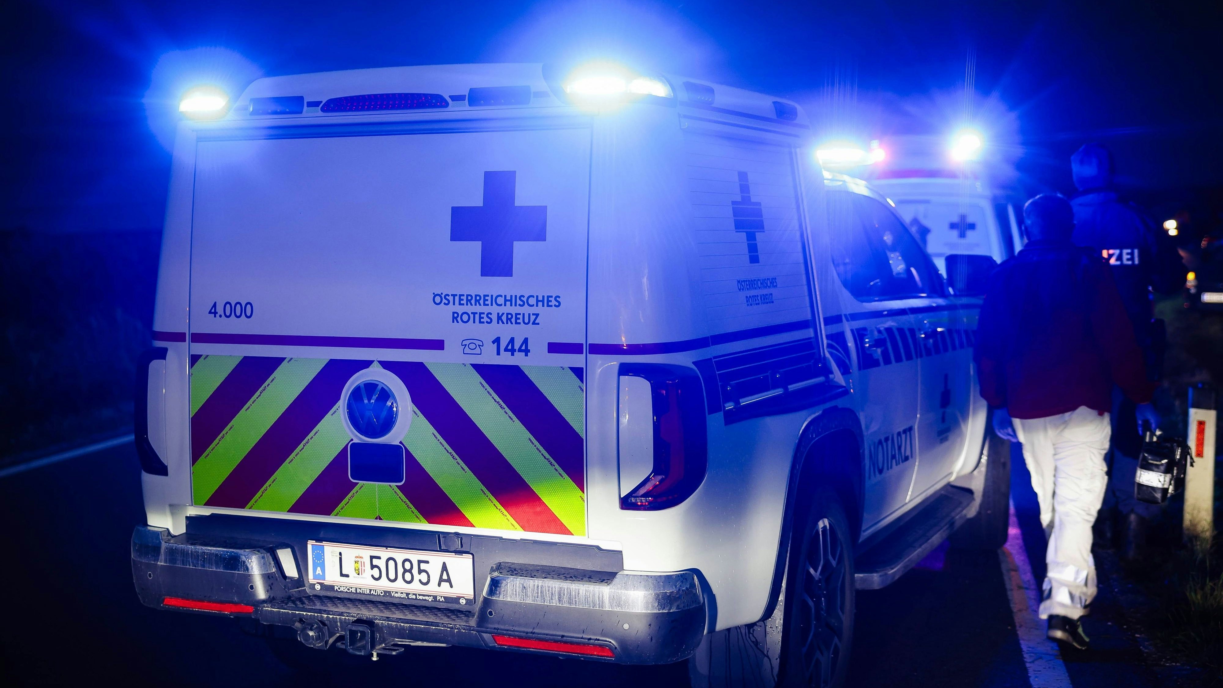 Heute.at - 18-jährige Österreicherin stürzt in das Mühltobel