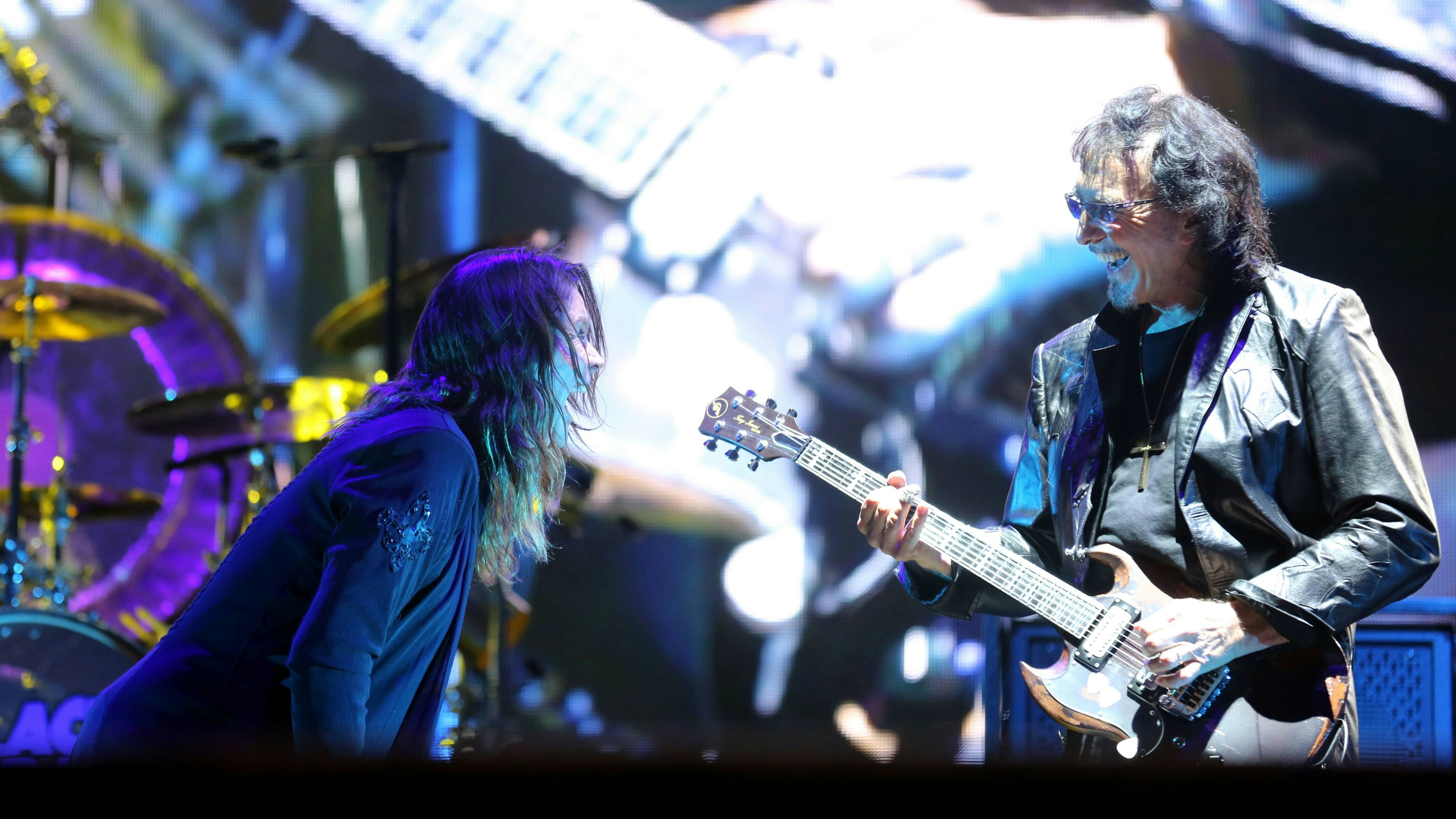 SWEDEN ROCK FESTIVAL 2014 Photo. Black Sabbath Black Sabbath Reunion Tour Ozzy Osbourne n lead vocals, harmonica Tony Iommi n lead guitar Geezer Butler n bass guitar Adam Wakeman n keyboards, rhythm guitar Tommy Clufetos n drums The Reunion Tour was a concert tour by heavy metal band Black Sabbath, celebrating the band s 2012 reunion and in support of their album 13, which was the group s first album to feature their original singer Ozzy Osbourne since 1978 s Never Say Die and original bassist Geezer Butler since 1994 s Cross Purposes. Black Sabbath were an English rock band formed in Birmingham in 1968 by guitarist Tony Iommi, drummer Bill Ward, bassist Geezer Butler and vocalist Ozzy Osbourne. They are often cited as pioneers o Copyright: xEditoralx acwaz508