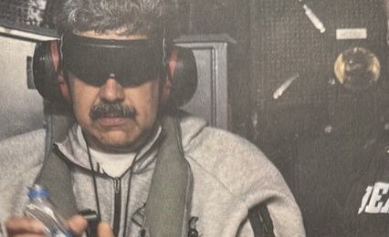 Heute.at - Augenbinde, Fesseln – Foto zeigt Maduro in US-Gewahrsam