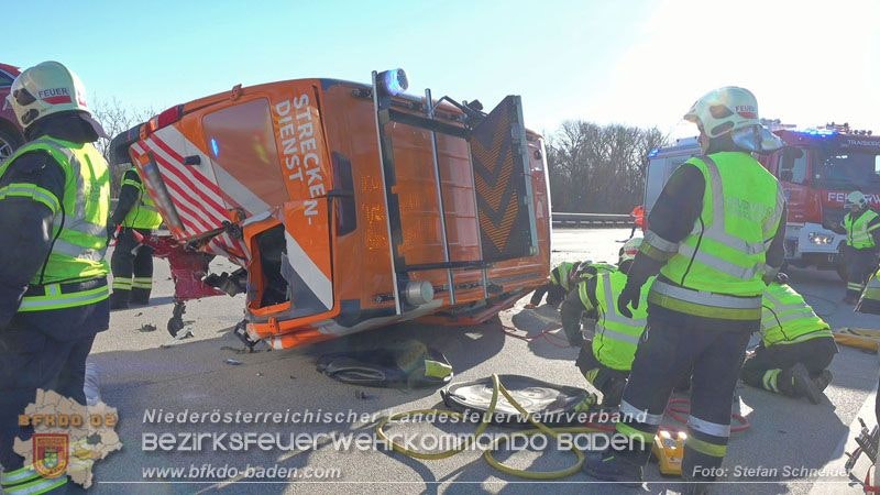 Ein Verkehrsunfall verursachte am 3. Jänner auf der A 2 eine Totalsperre.