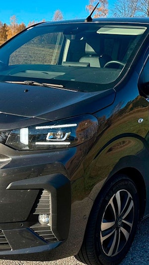 Citroën Spacetourer Neuwagen sorgt bei Familie aus Niederösterreich für Ärger: Trotz vieler Werkstattbesuche bleiben massive Mängel ungelöst.