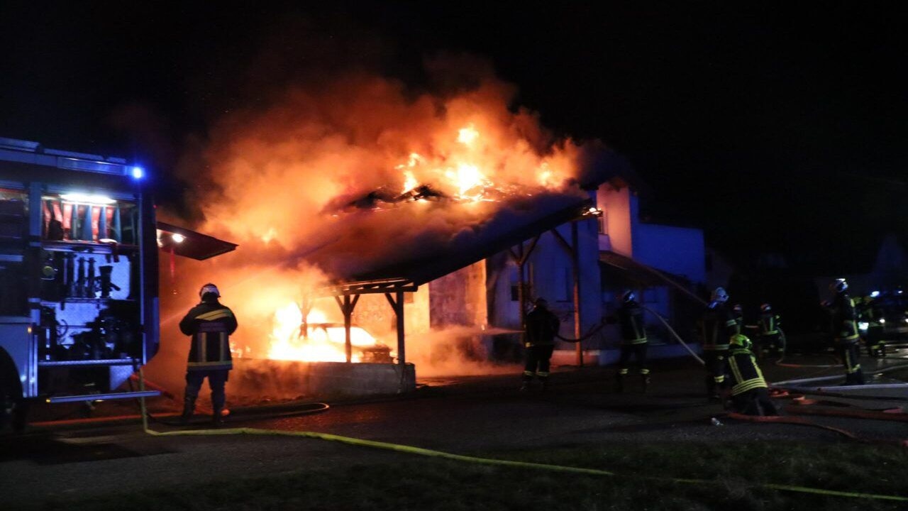 Heute.at - Böller setzt Haus in Vollbrand – Familie verlor alles