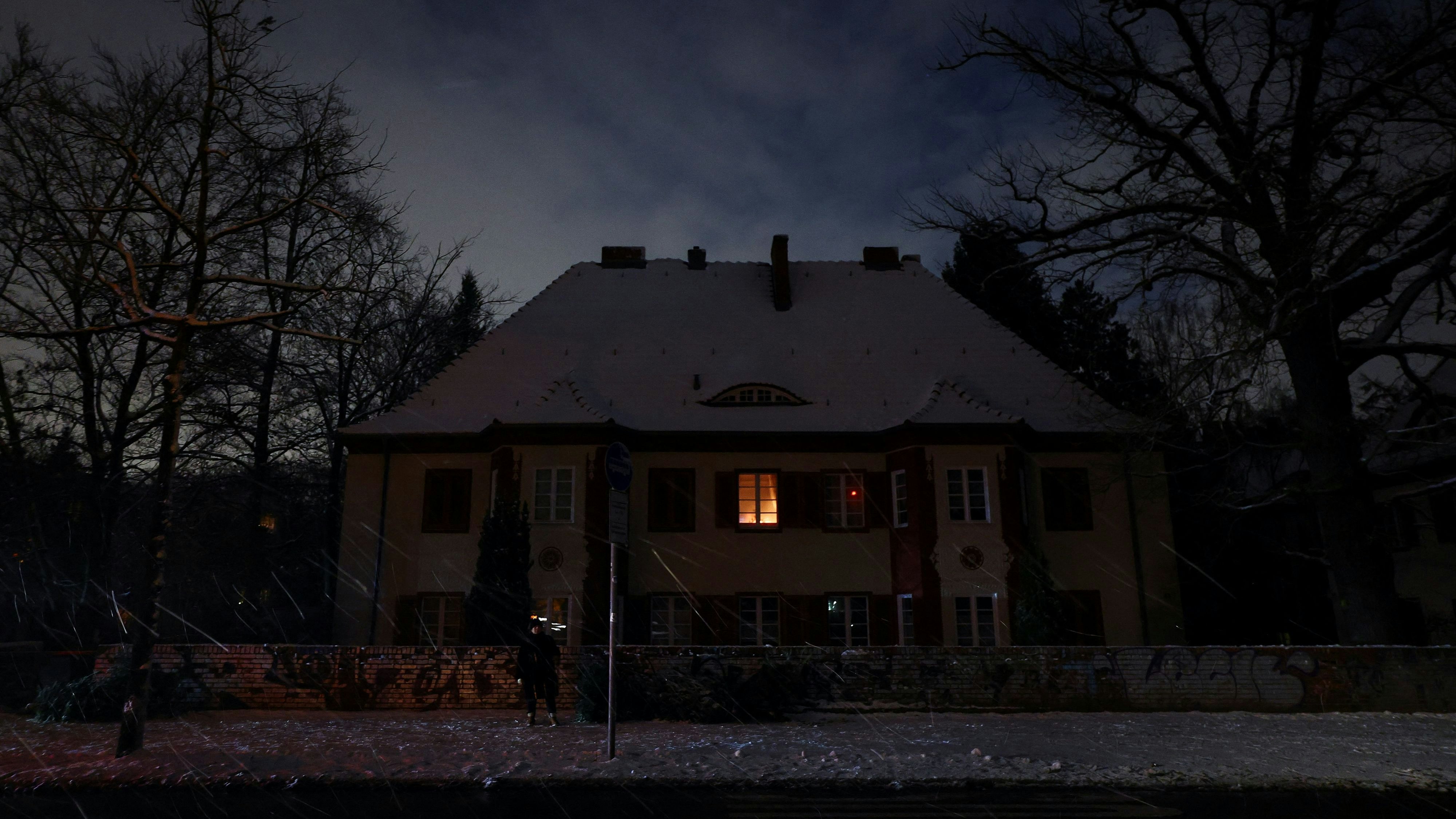 Heute.at - Linksextreme legen Stadt lahm – Tausende ohne Strom