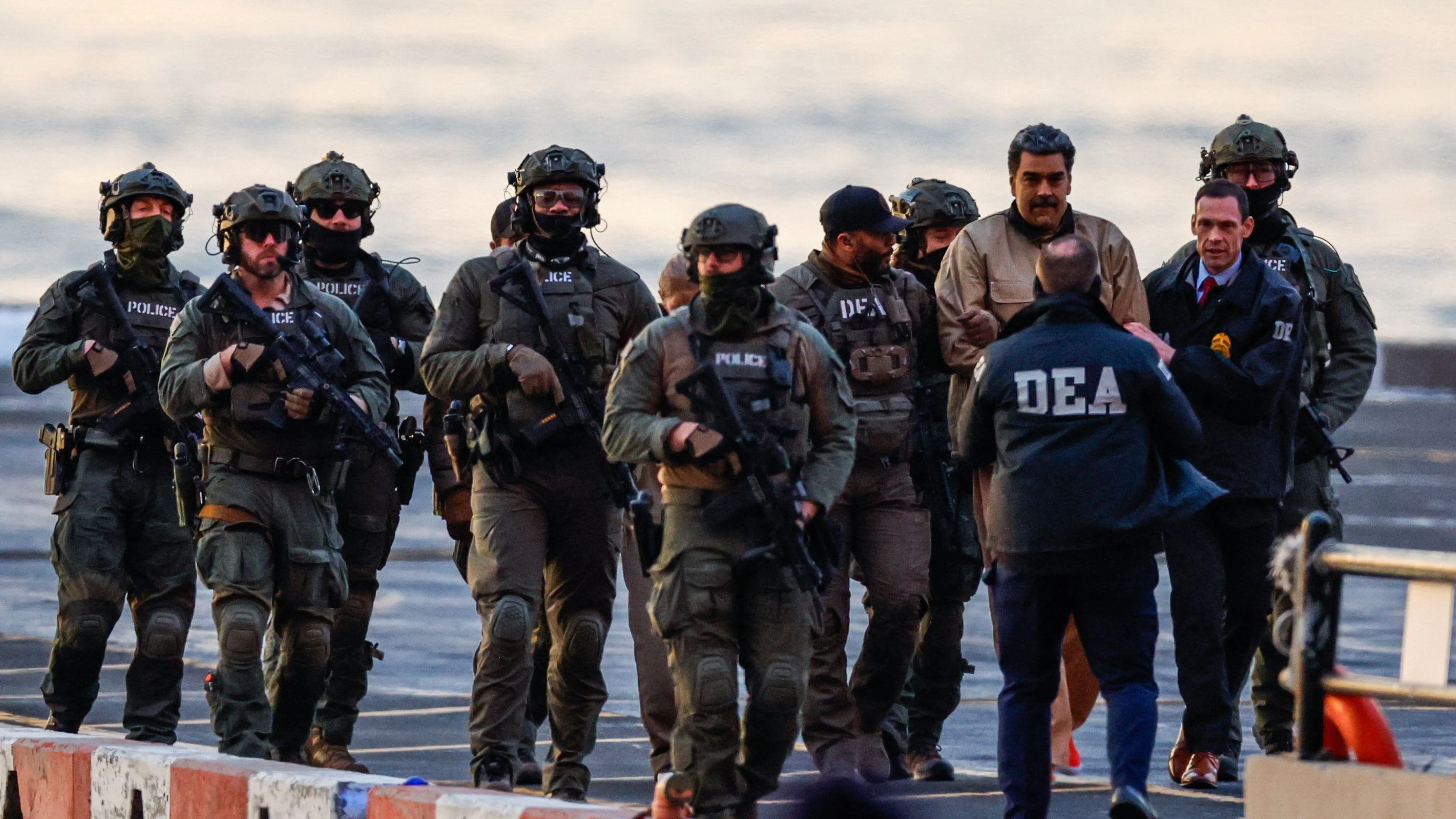 Nicolás Maduro auf dem Weg zum Gericht.