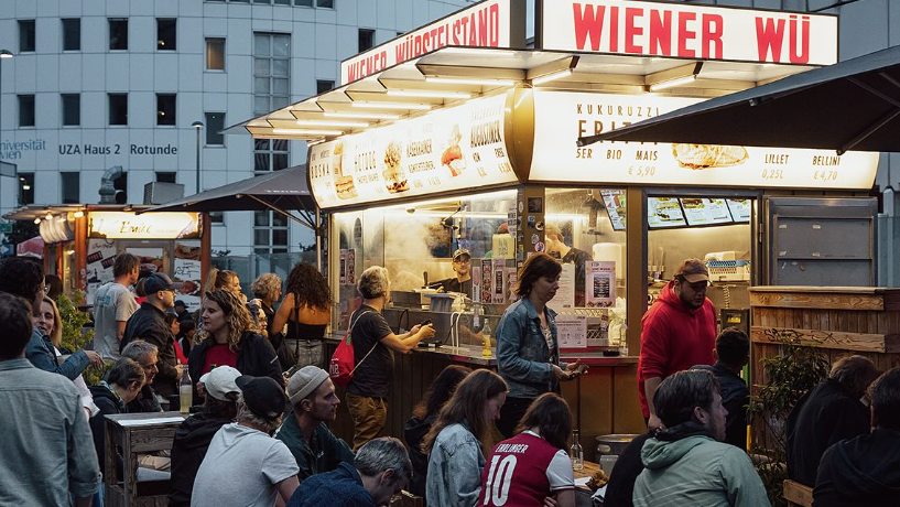 Heute.at - Kein Fleisch mehr! Wiener Würstelstände werden vegan