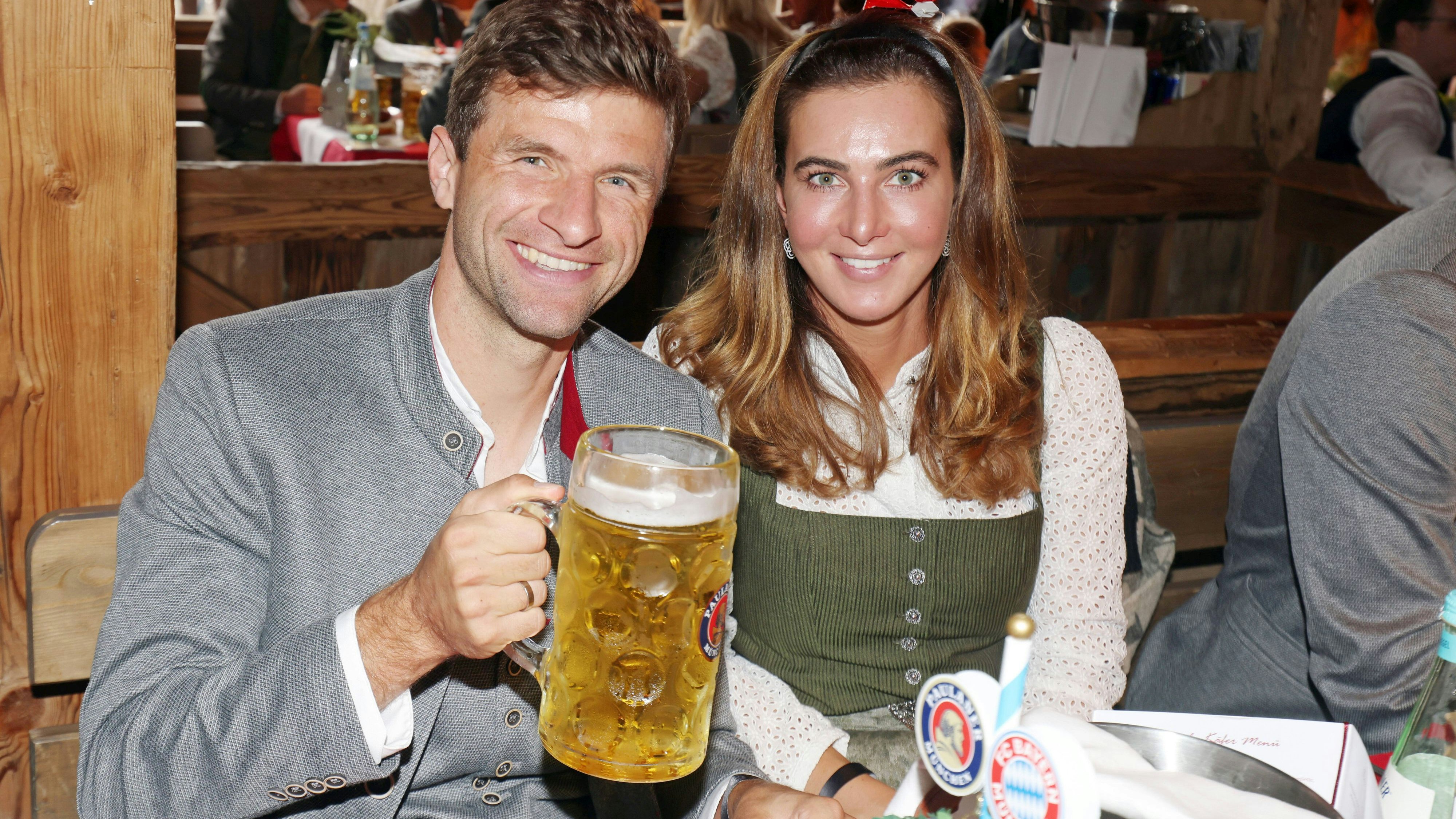 Thomas und Lisa Müller am Oktoberfest 2022