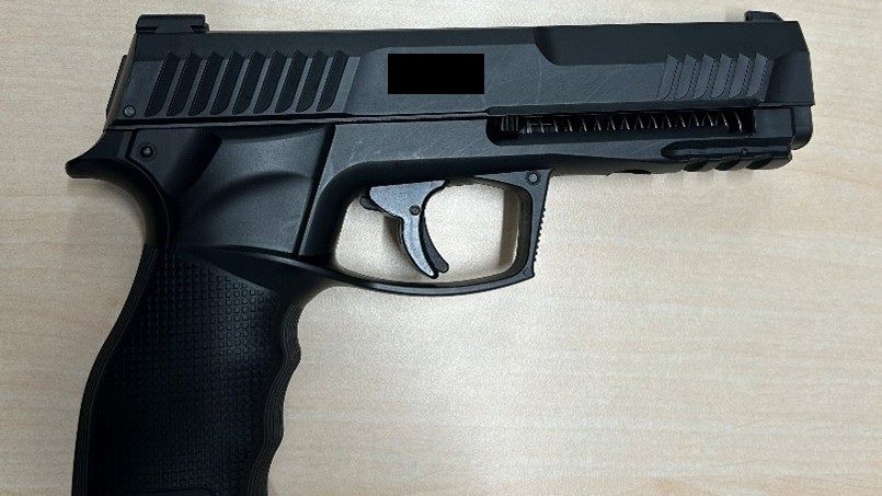 Heute.at - Schock im Einkaufszentrum – Mann mit Pistole bedroht