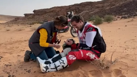 Heute.at - Abtransport im Heli – Dakar-Aus für Österreichs Star