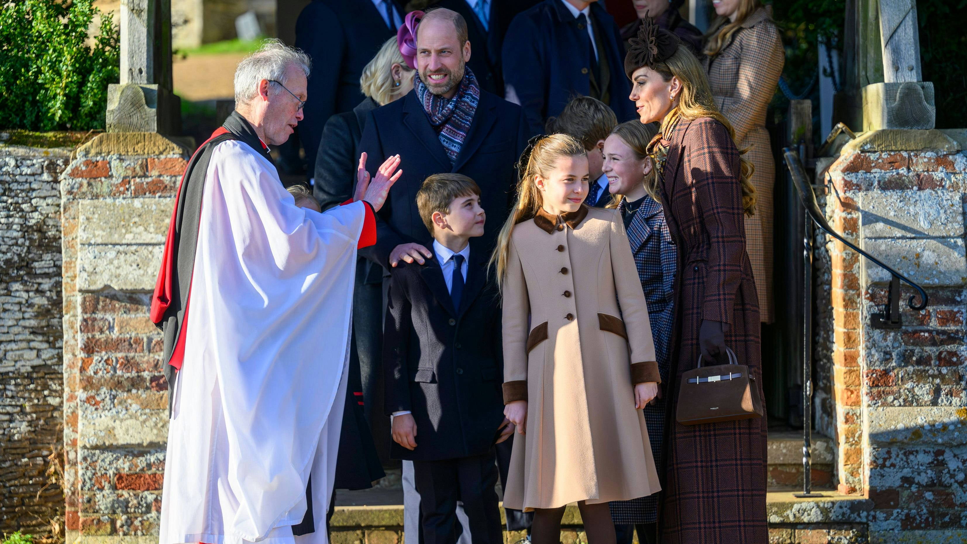 Heute.at - Video zeigt Royals plötzlich mit neuem Familienmitglied
