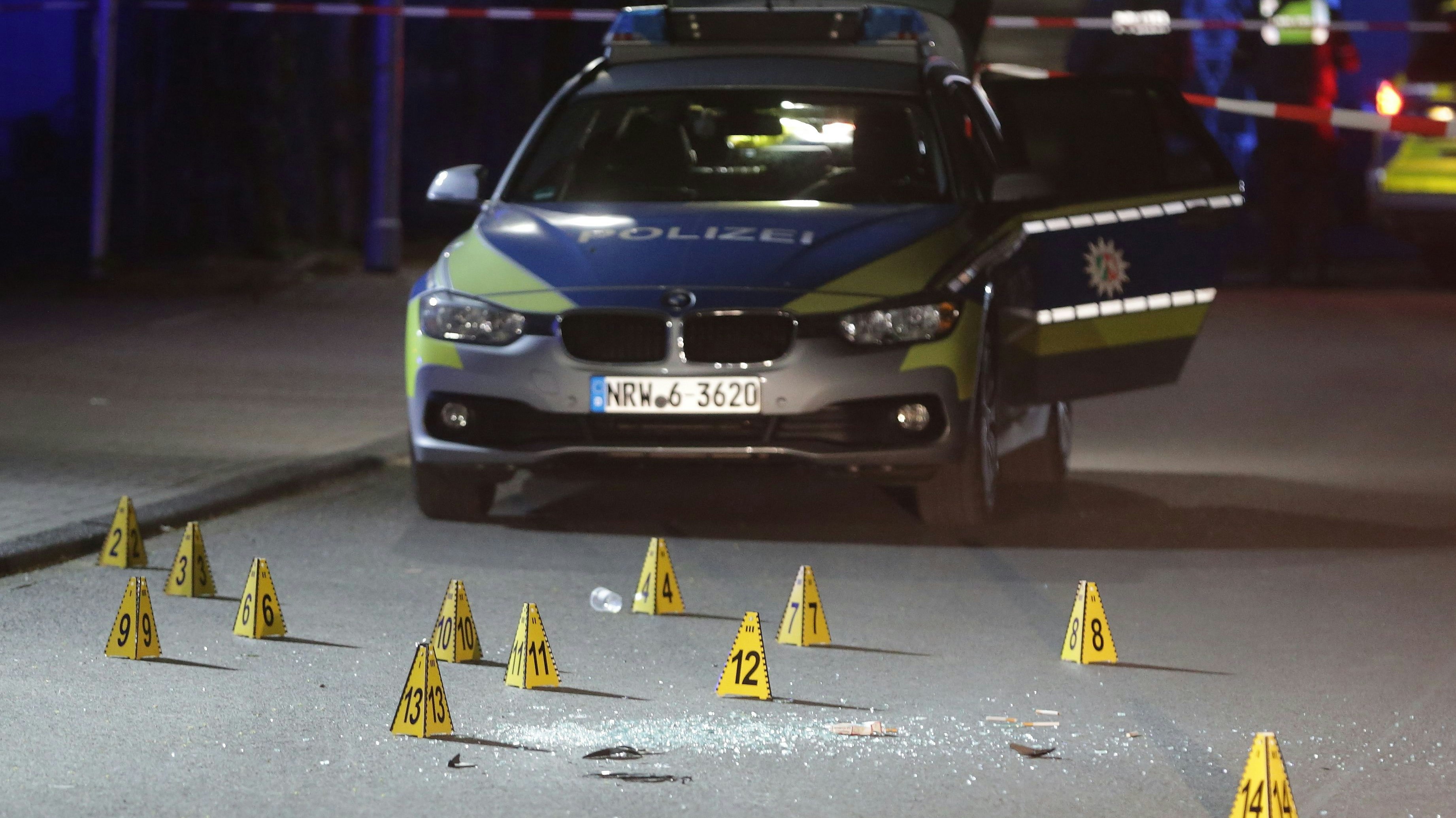 Heute.at - Polizistinnen ließen Kollegen bei Schießerei im Stich