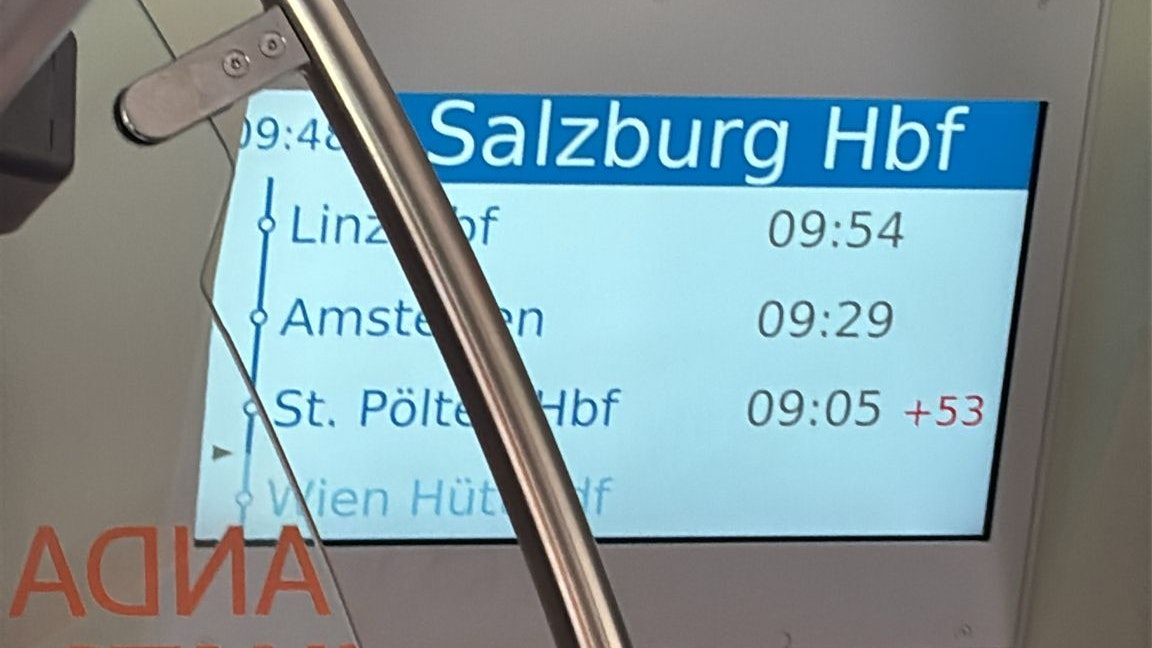 Zug nach St. Pölten war 53 Minuten verspätet.