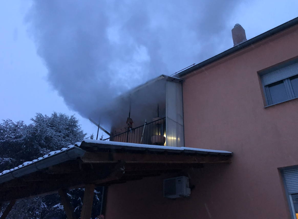 Heute.at - Feuerwehr rettet mehreren Personen das Leben