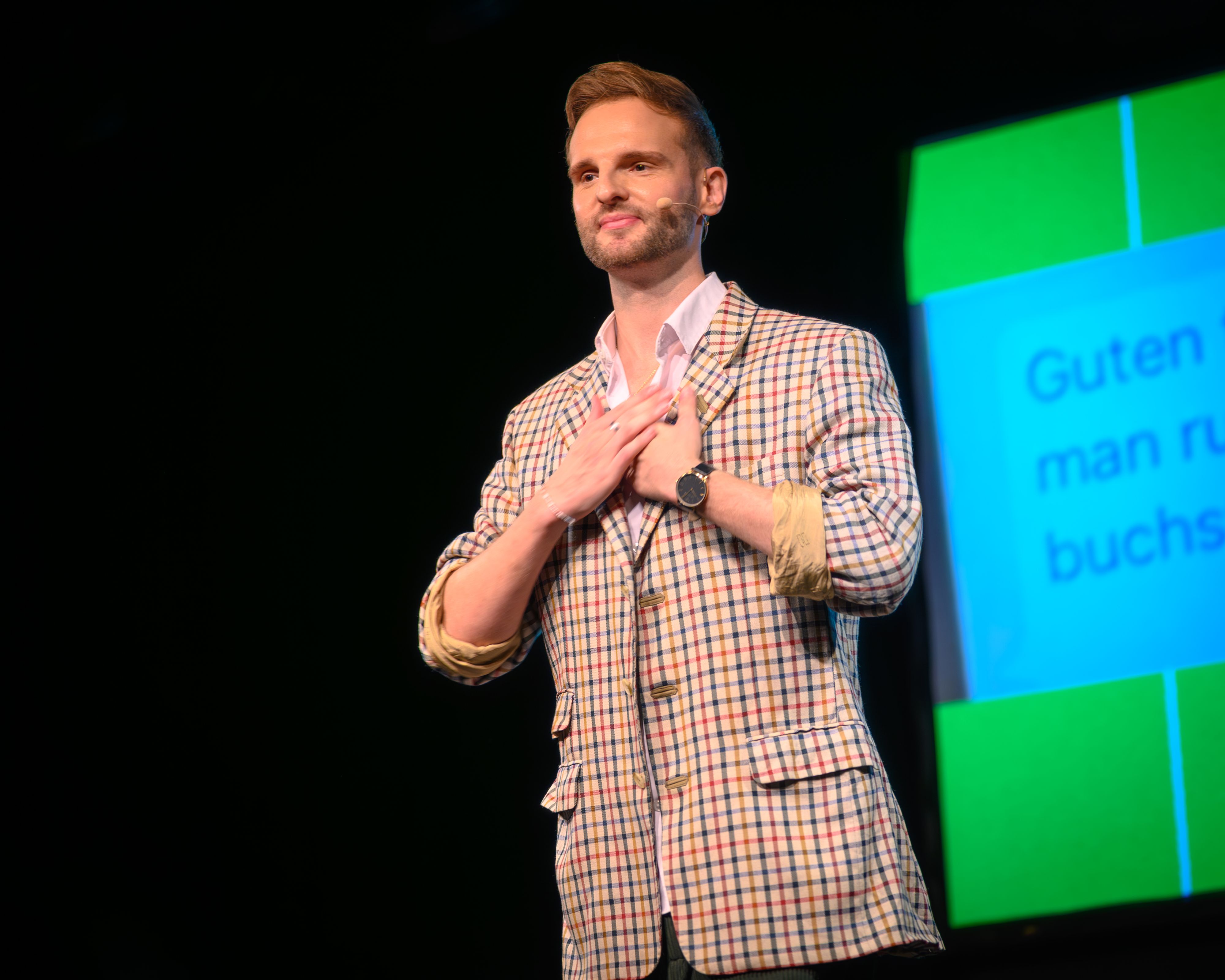 Heute.at - Dancing Star tauscht Tanzfläche gegen Kabarettbühne