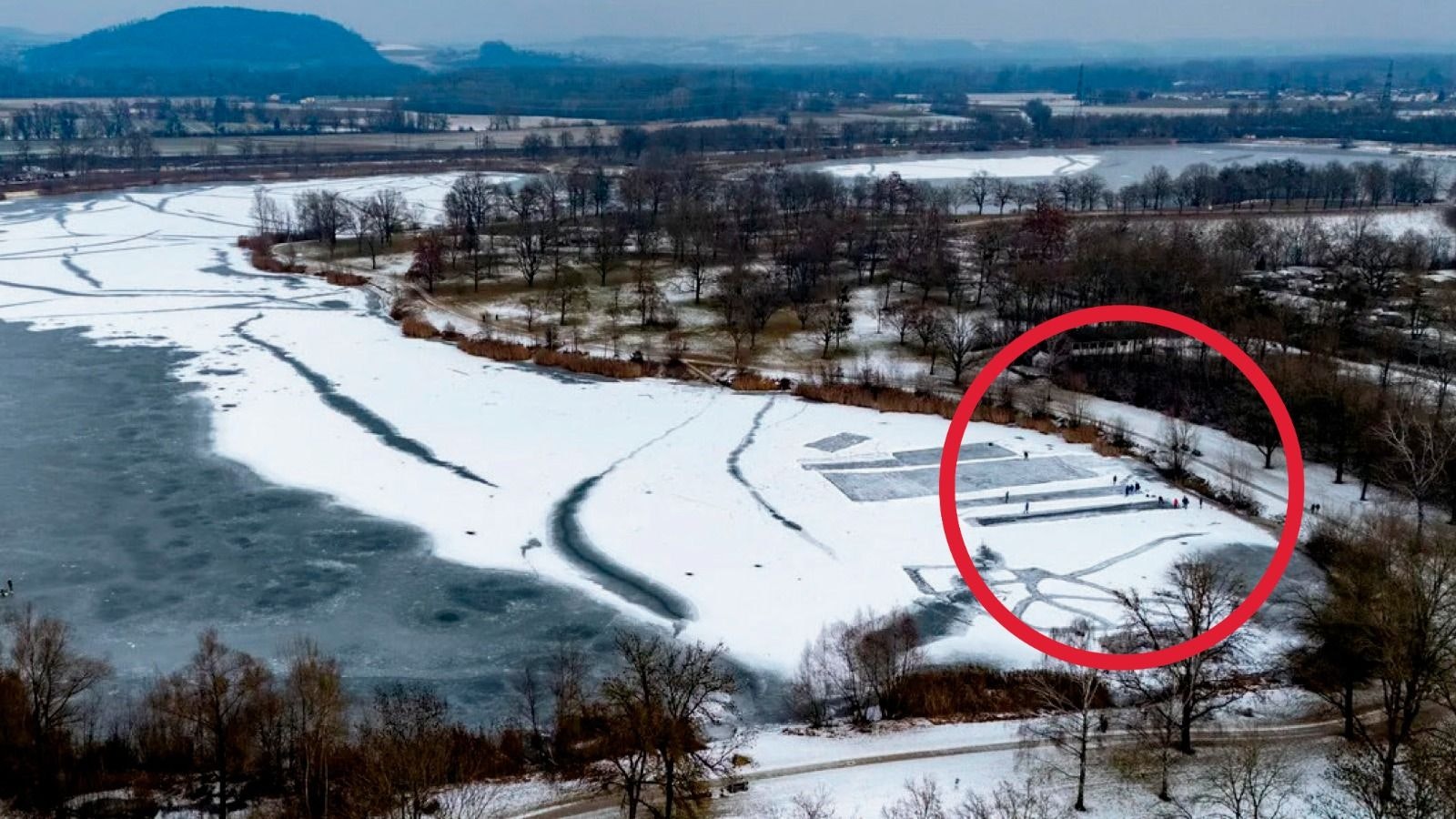 Heute.at - Lebensgefahr! Foto zeigt Leichtsinn auf Linzer See