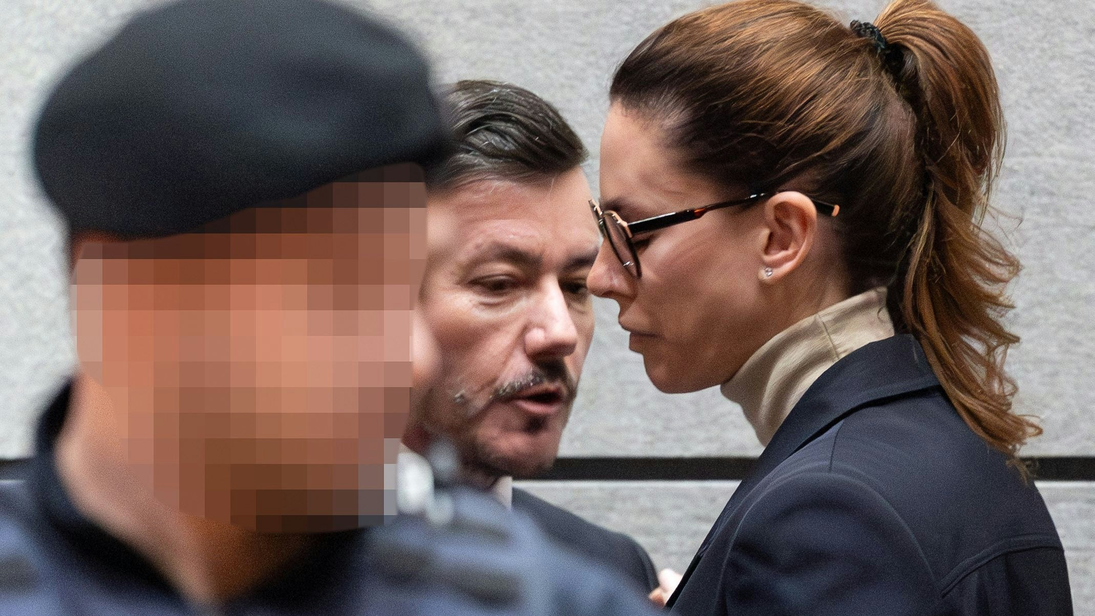 Heute.at - Benkos Millionen-Ringe landen vor Wiener Bezirksgericht