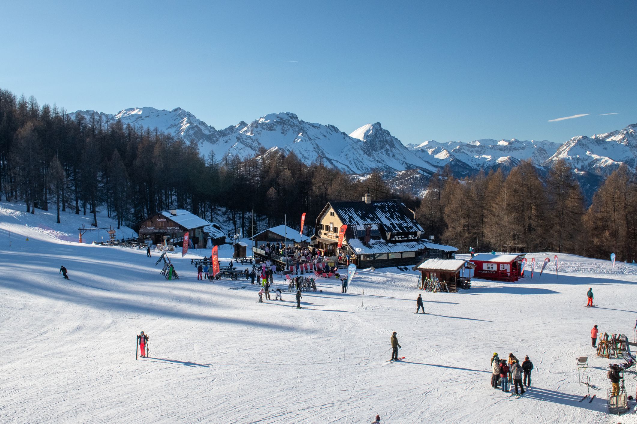 Heute.at - Après-Ski eskaliert! Mit Ski-Schuh ins Gesicht getreten