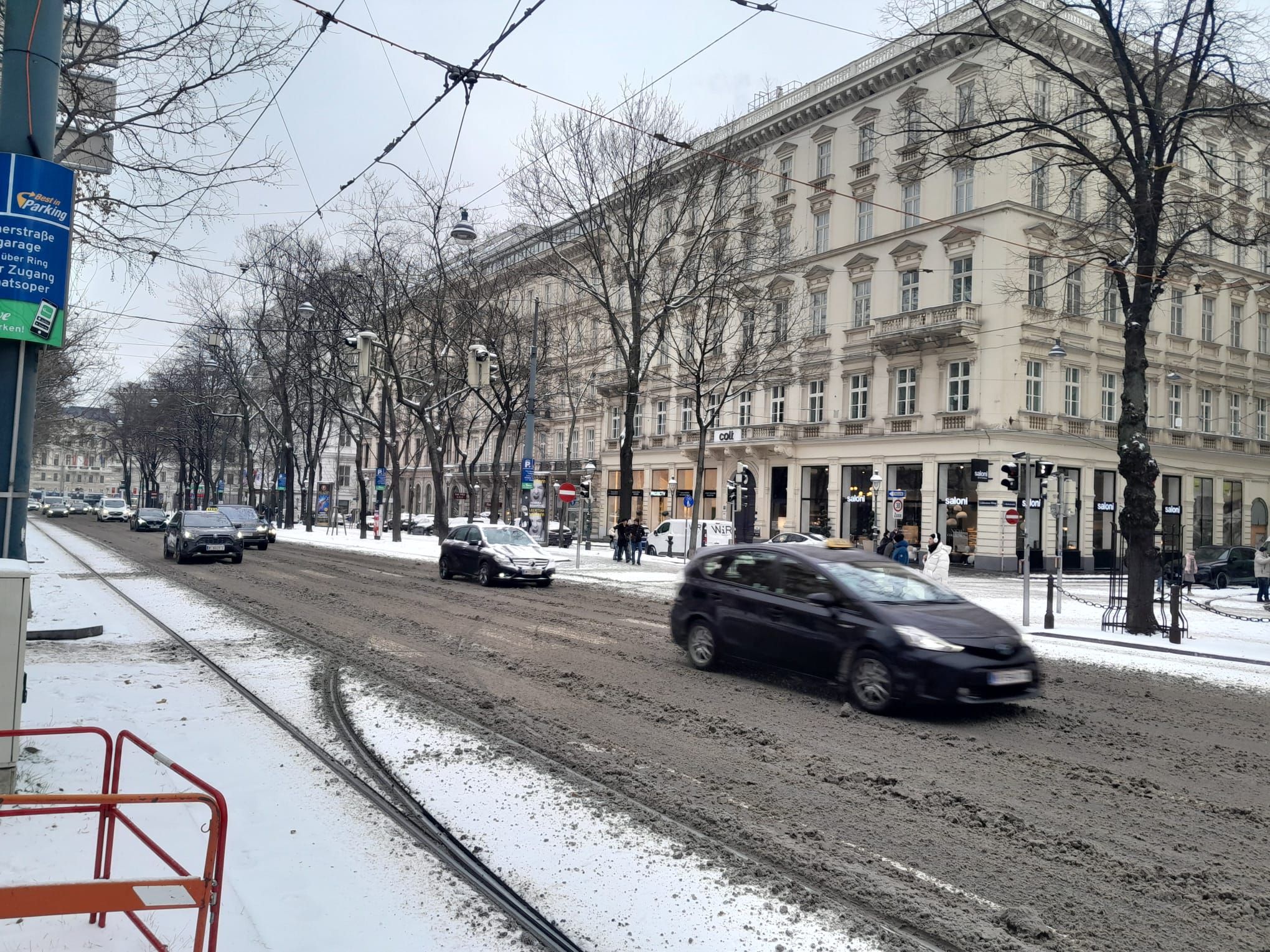 Heute.at - Chaos nach Schnee-Walze in Wien! Es kommt noch heftiger