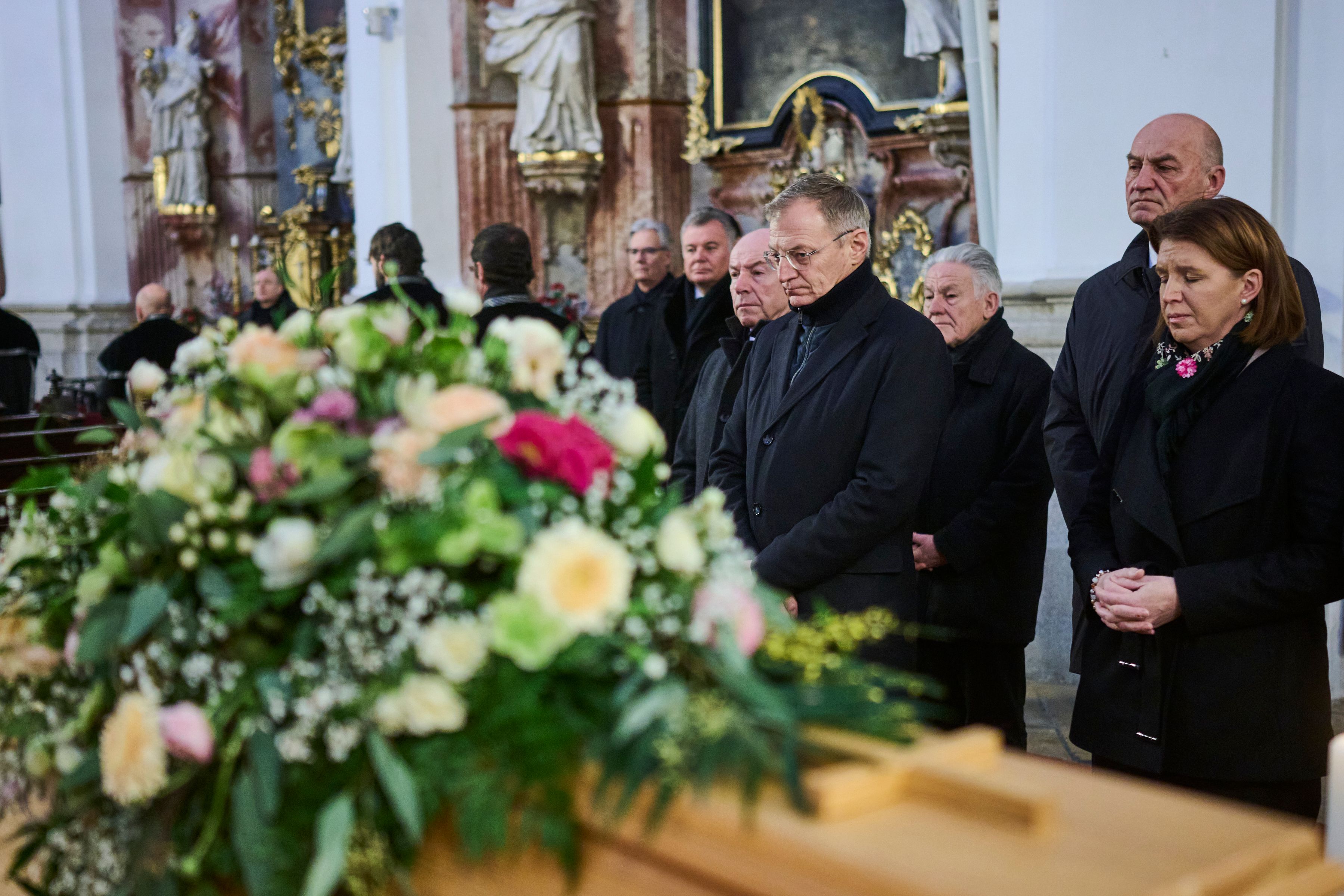 Heute.at - Gestalter – ganzes Land trauert um Alt-LH Ratzenböck