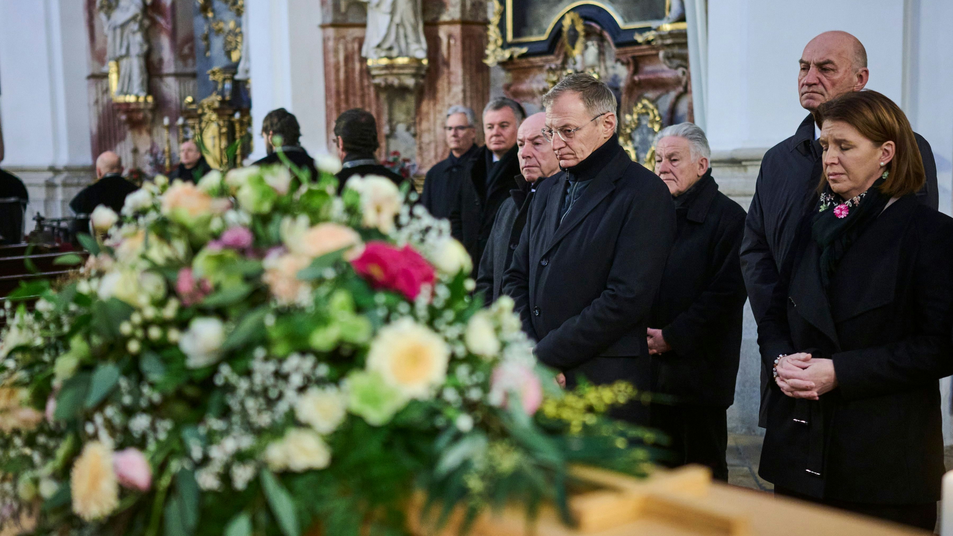 Heute.at - Gestalter – ganzes Land trauert um Alt-LH Ratzenböck