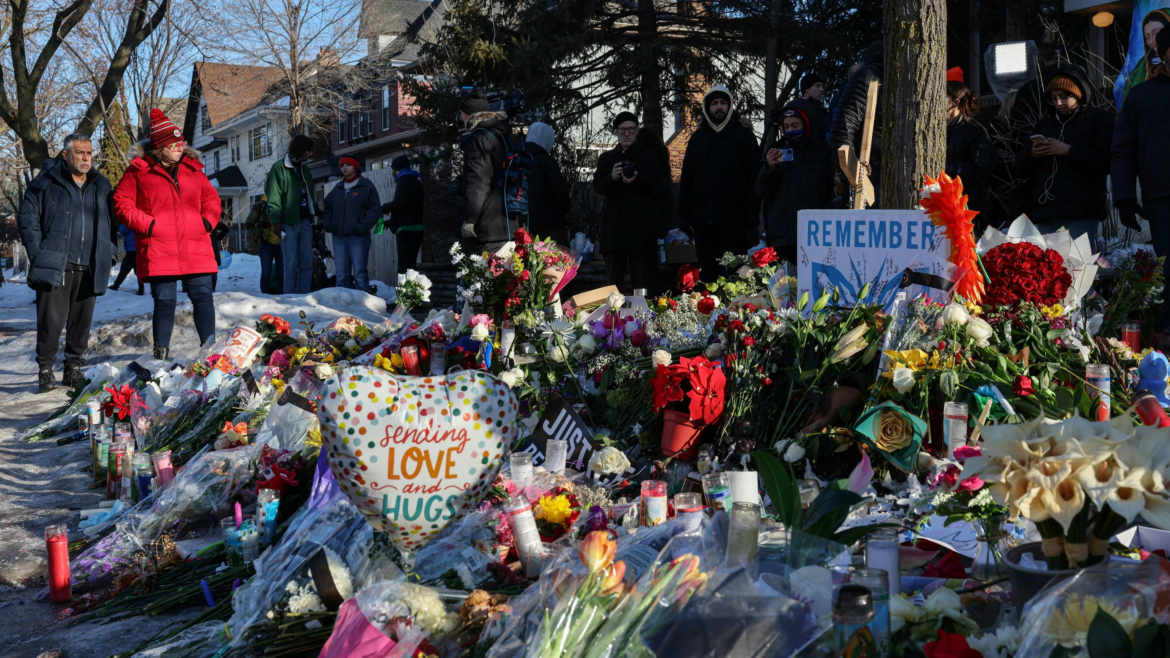 Heute.at - Tödliche ICE-Schüsse – wilder Streit um Ermittlungen