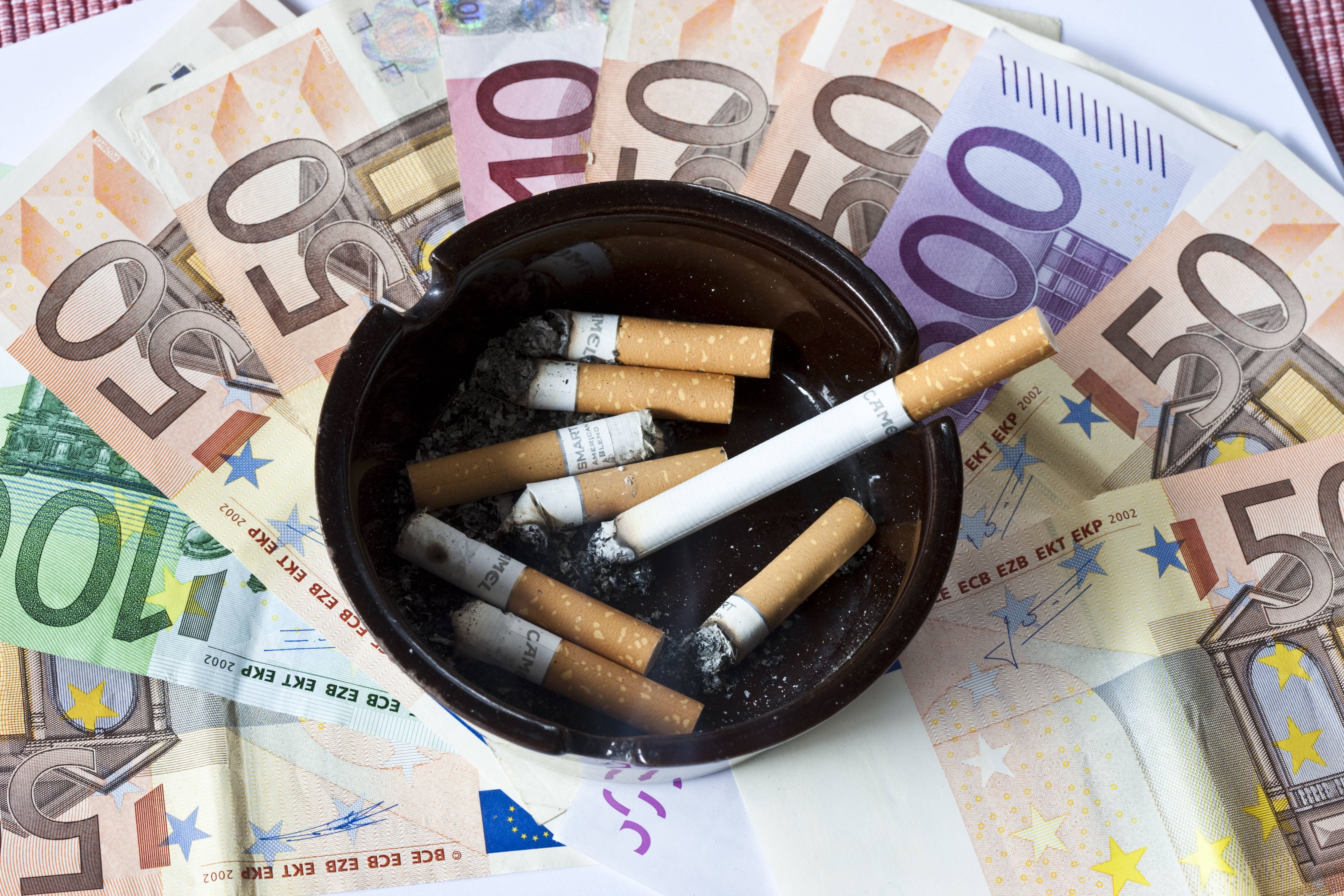 Rauchen wird ab Februar teurer.