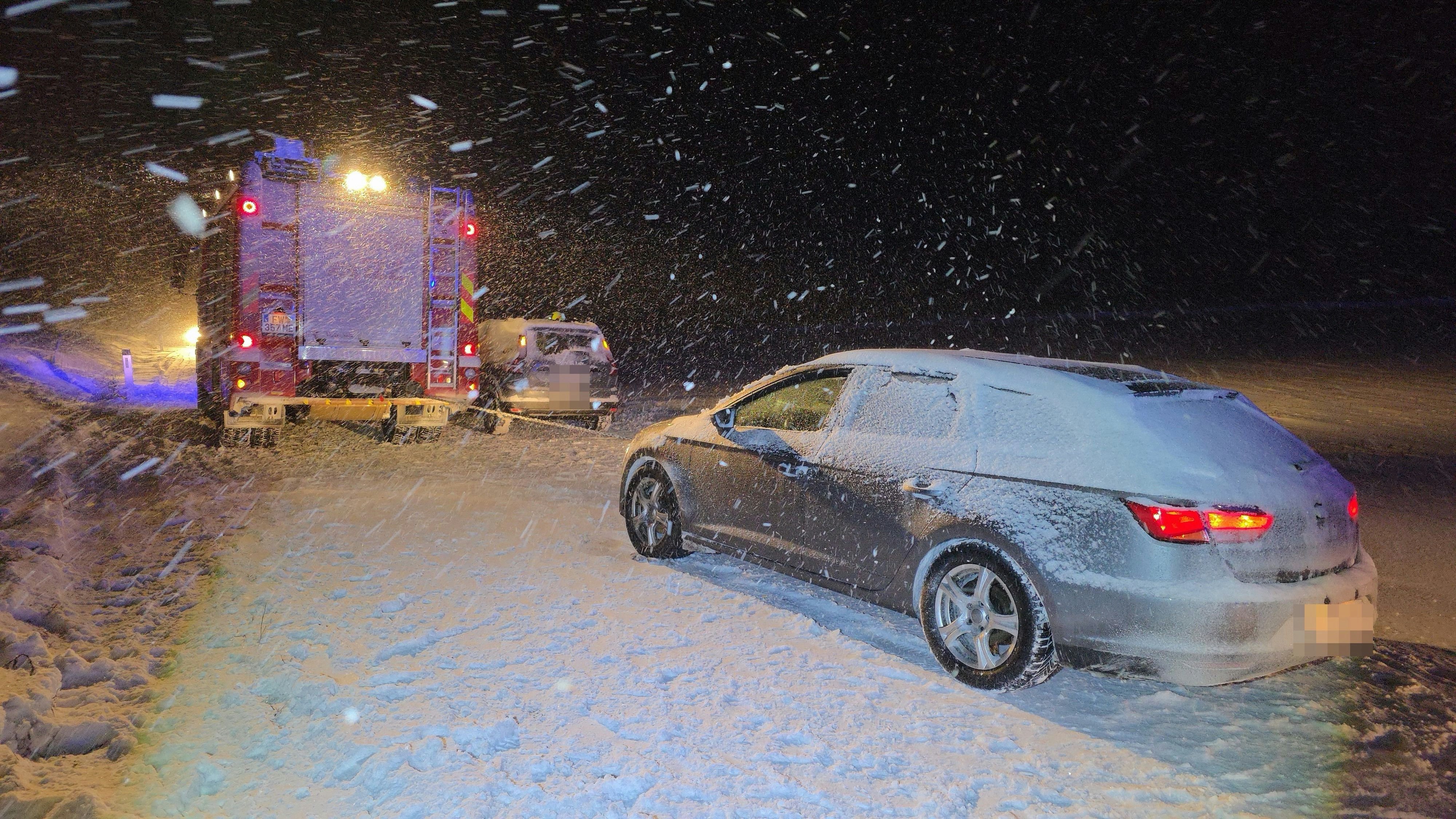 Heute.at - Schneefall und Eis sorgen für Chaos auf den Straßen