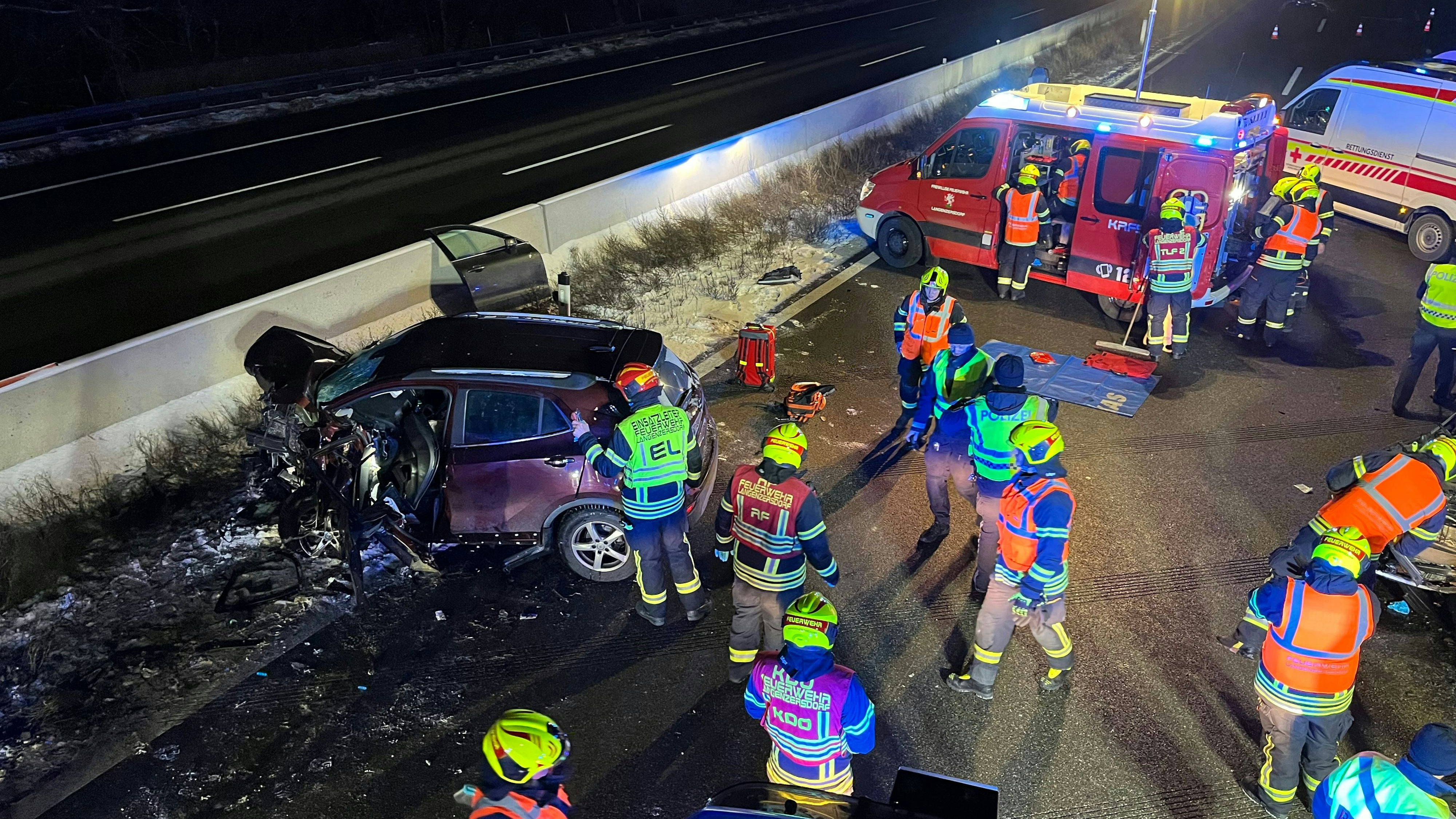 Heute.at - Geisterfahrer-Crash forderte drei Schwerverletzte