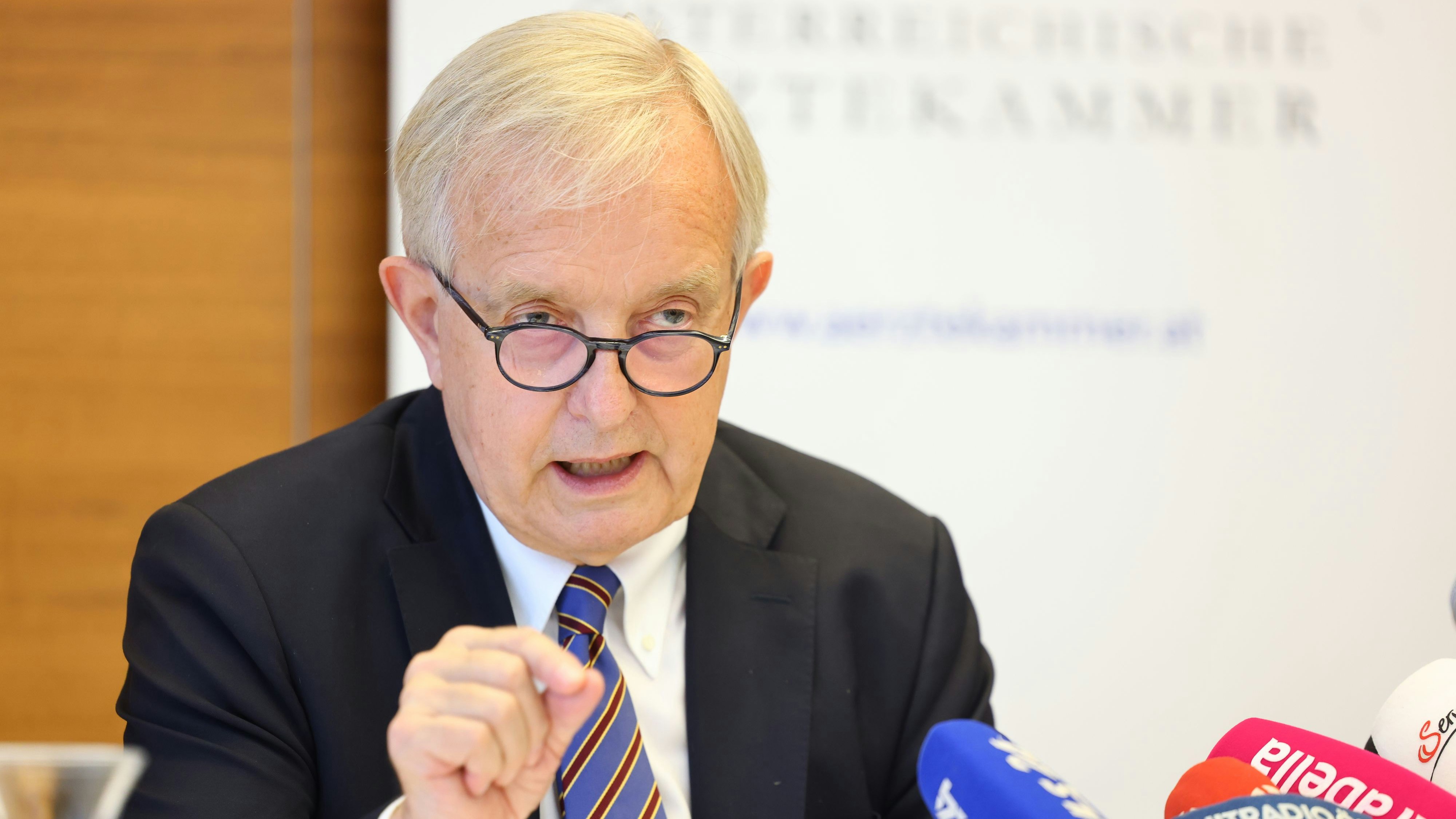 Ärztekammer-Präsident Johannes Steinhart plädiert dafür, den Kassenbereich für Ärzte wieder attraktiver zu machen.