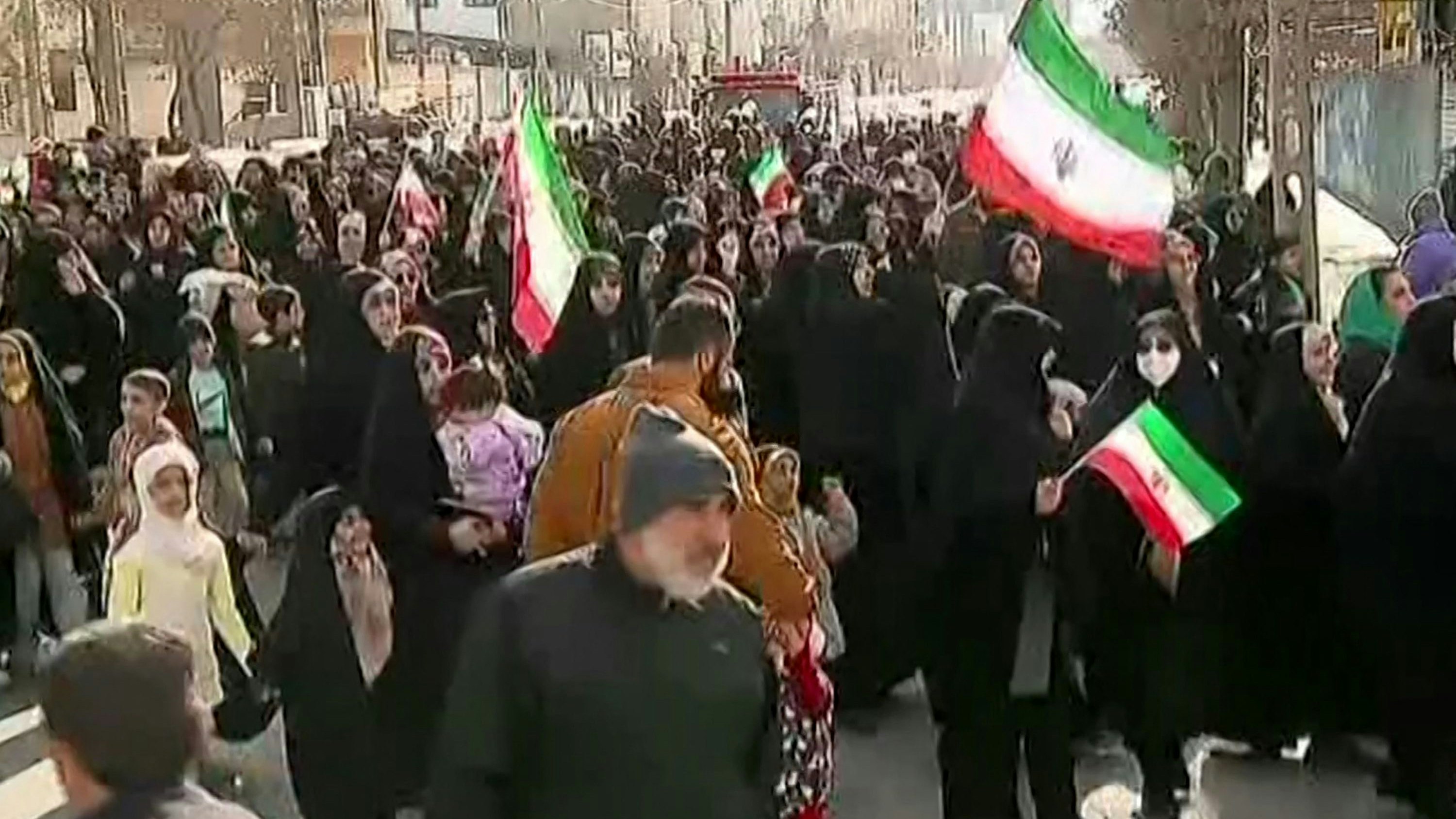 Heute.at - Regierungsfreundliche Aufmärsche als Warnung an USA