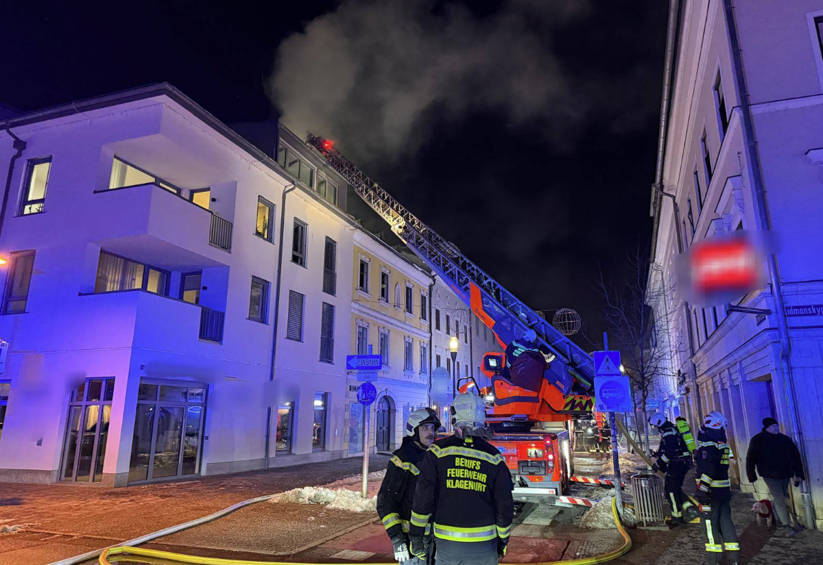 Heute.at - Brand in Wohnhaus – Bewohner ergreifen die Flucht
