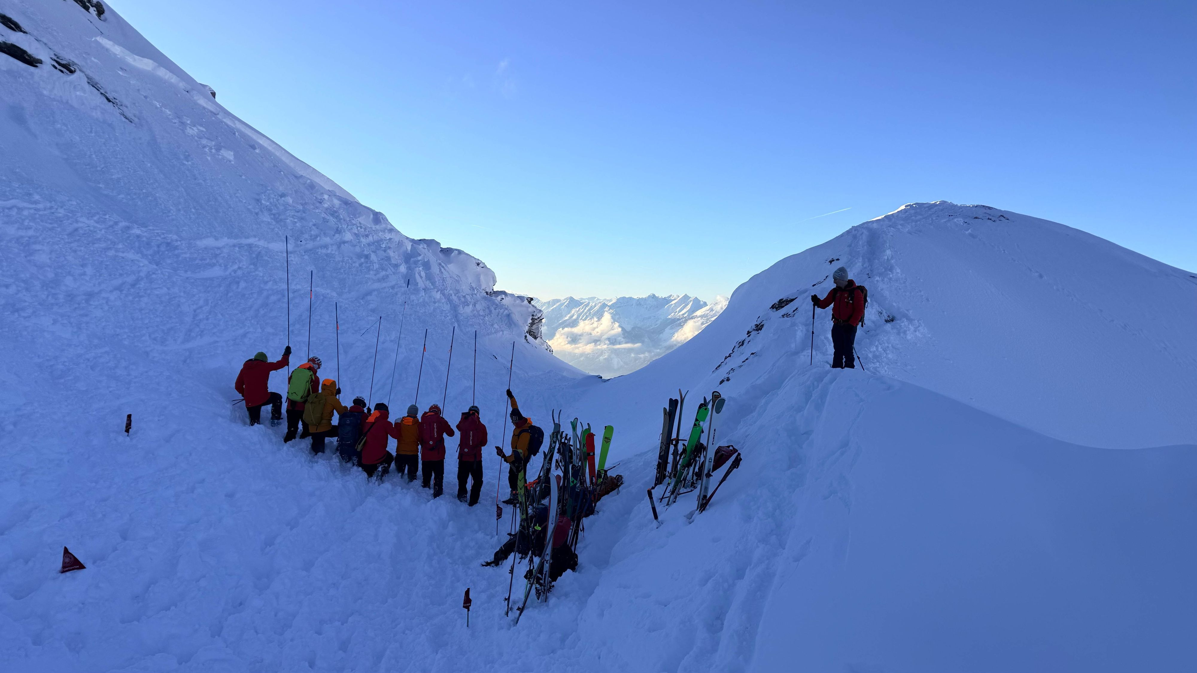 Heute.at - Skifahrerin (58) von Lawine verschüttet – tot