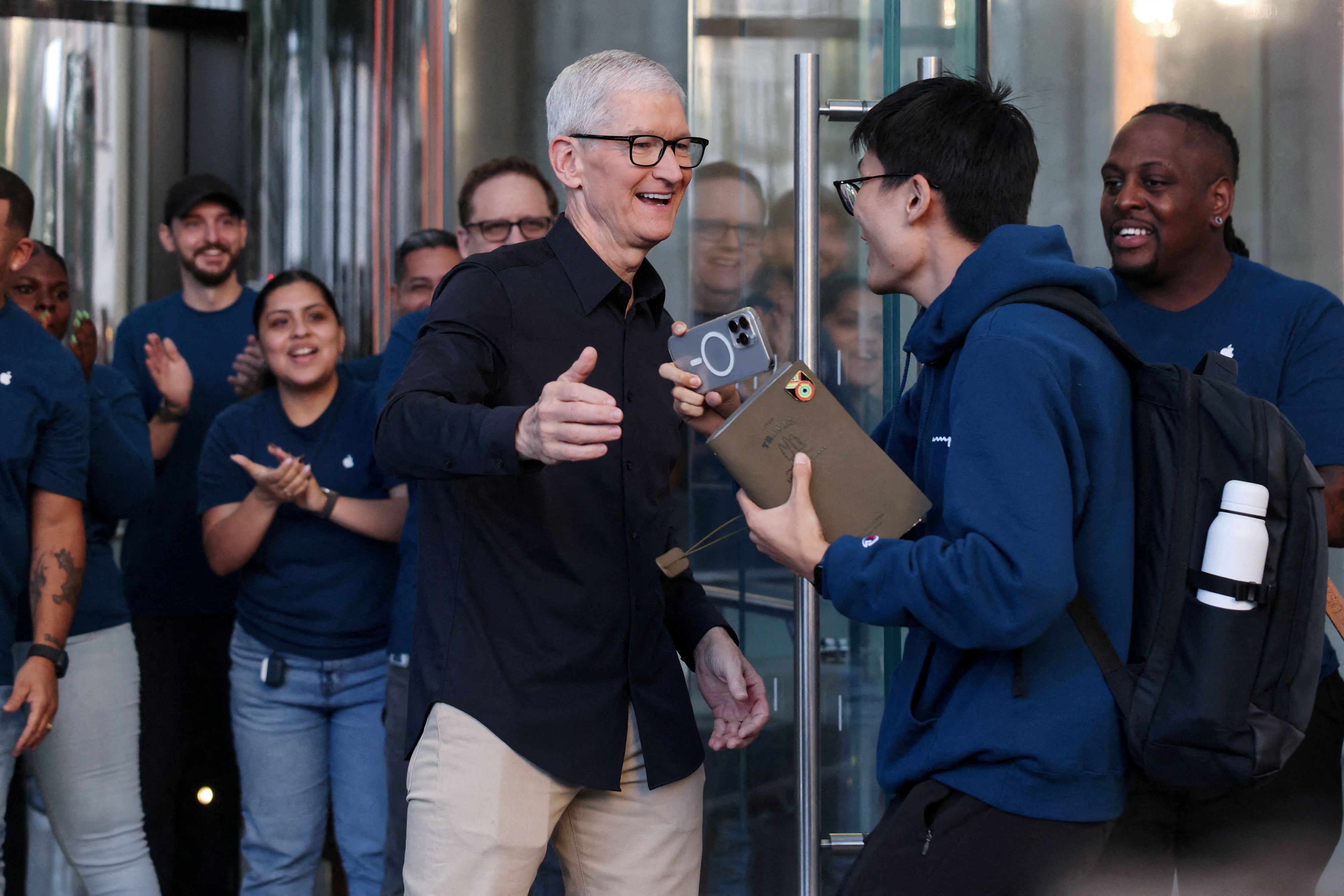 Heute.at - Enthüllt! So viel verdient Apple-Chef Tim Cook wirklich